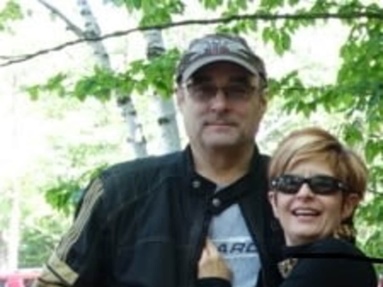 Shari & Charles from Saint Cloud, Minnesota, United States