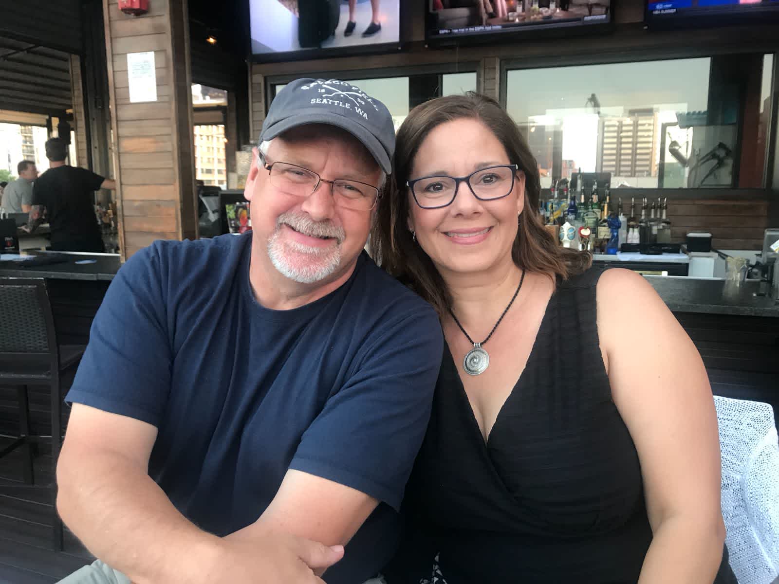 Michelle & Larry from Bonney Lake, Washington, United States