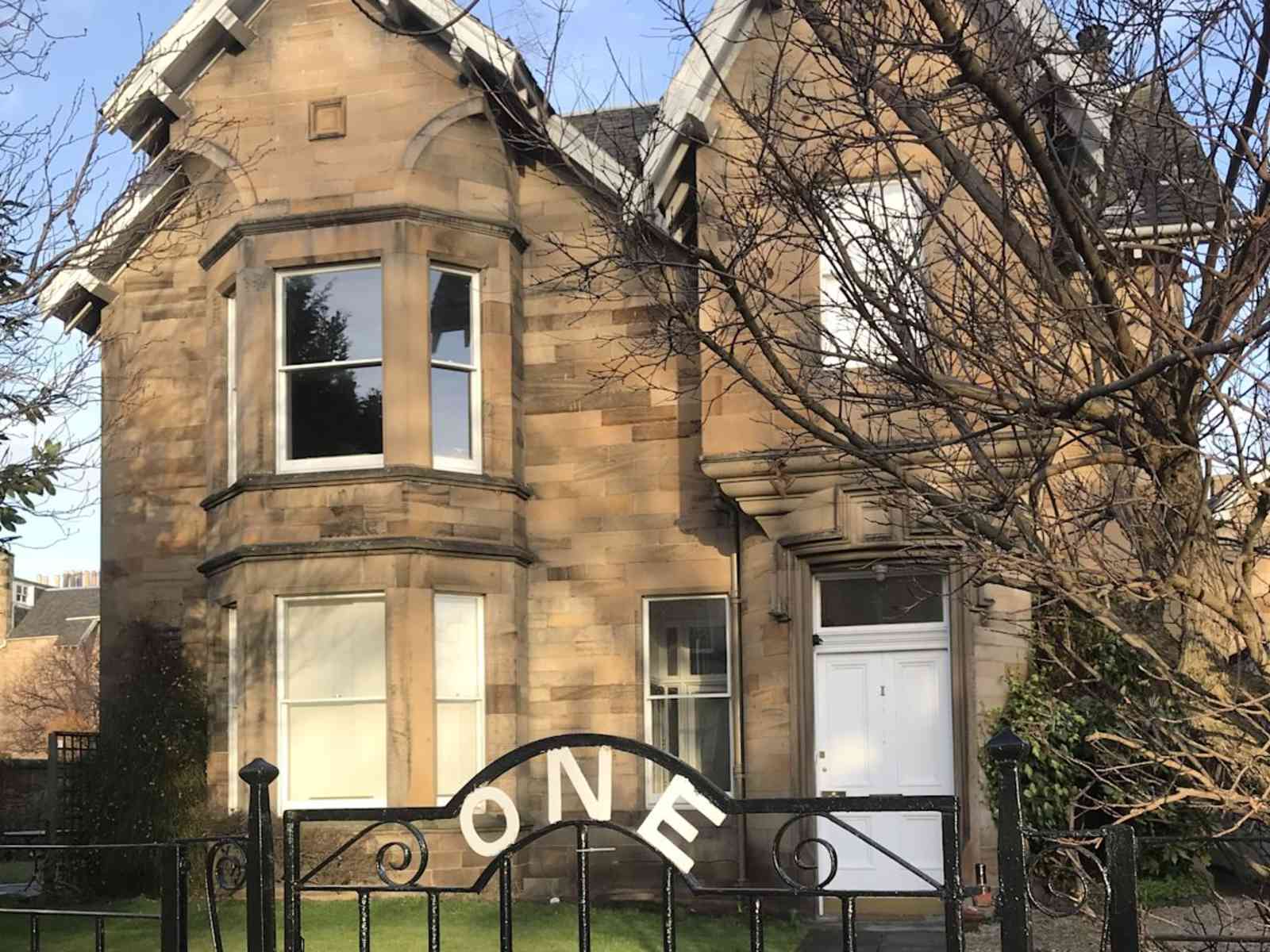 Housesitting assignment in Edinburgh, United Kingdom