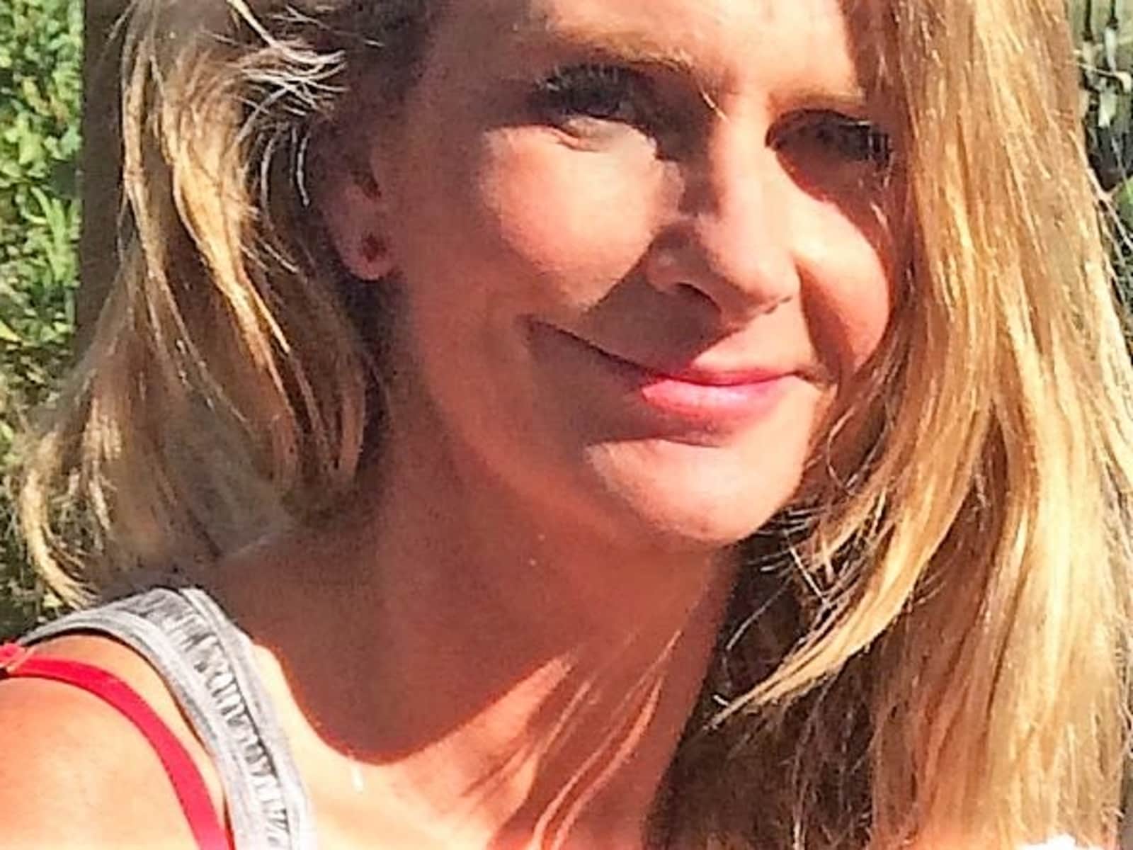Alexis from San Diego, California, United States