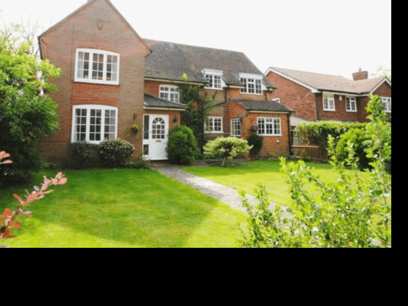 Housesitting assignment in Hartley Wintney, United Kingdom
