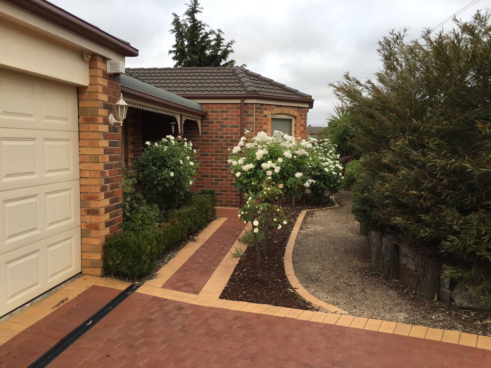 Housesitting assignment in Sunbury, Victoria, Australia