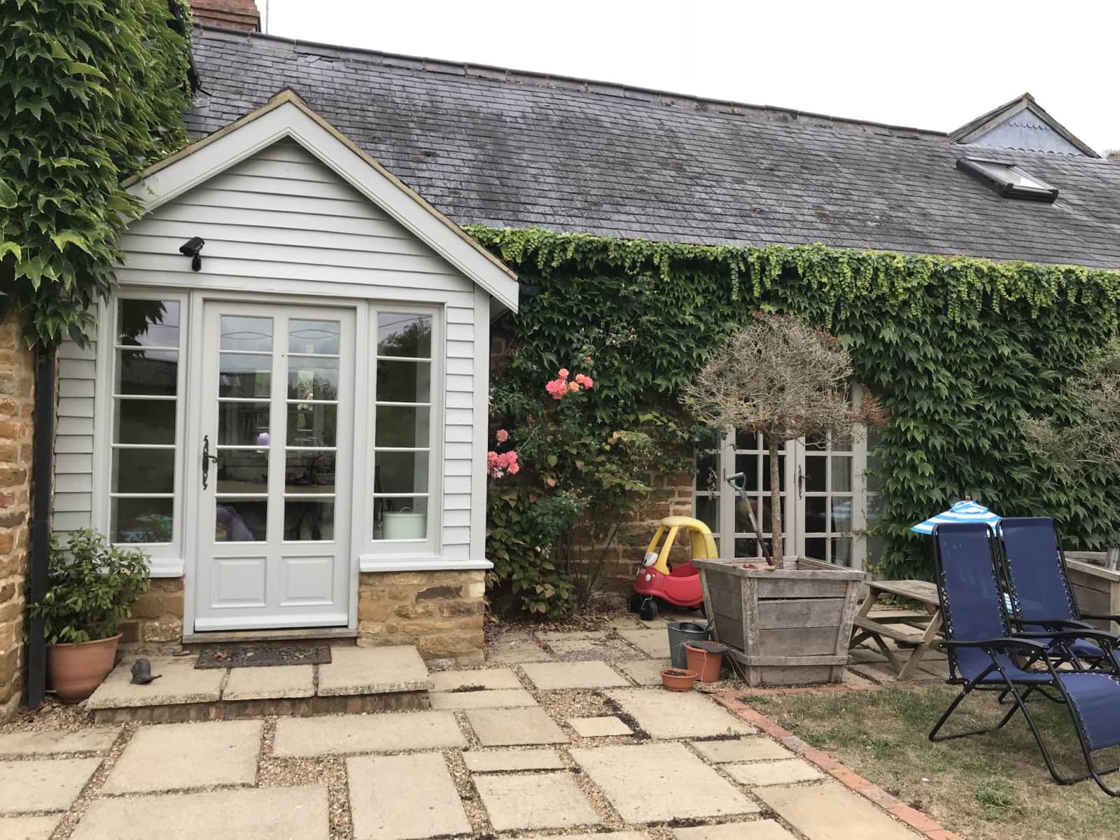 Housesitting assignment in Northampton, United Kingdom