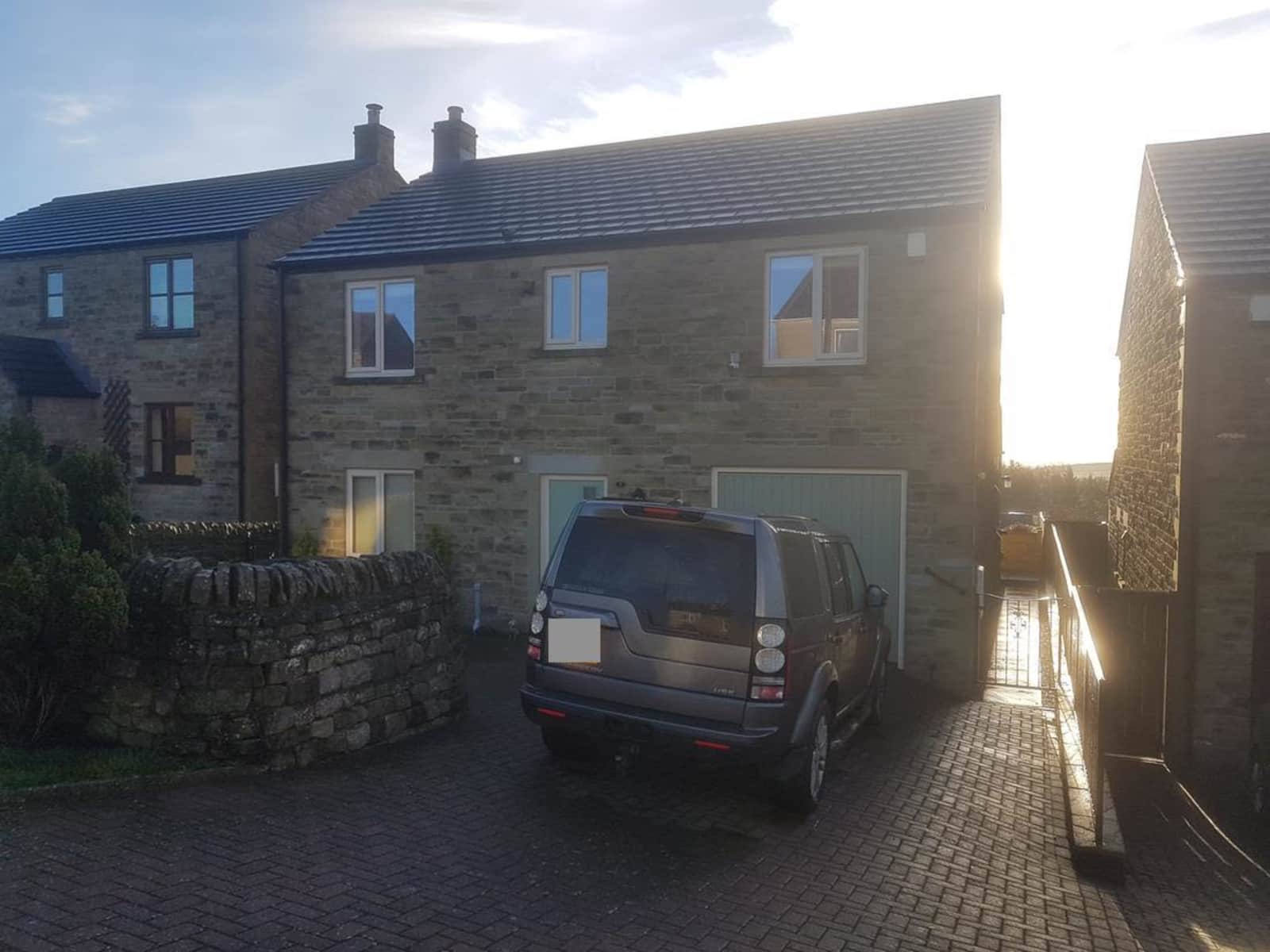 Housesitting assignment in Woodland, United Kingdom