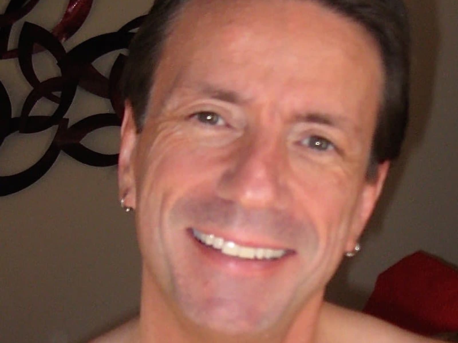 Wallace from Nashville, Tennessee, United States