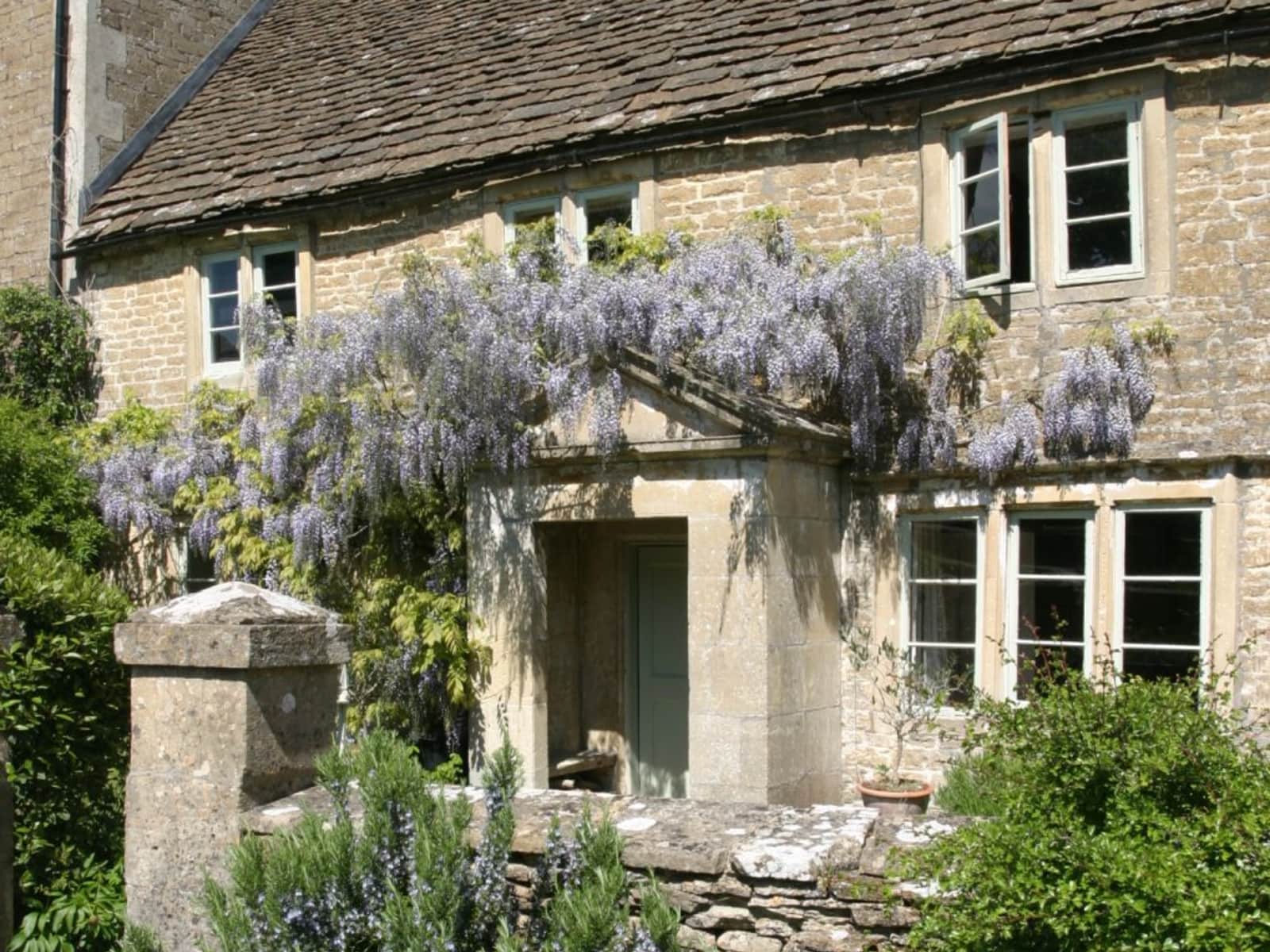 Housesitting assignment in Bath, United Kingdom