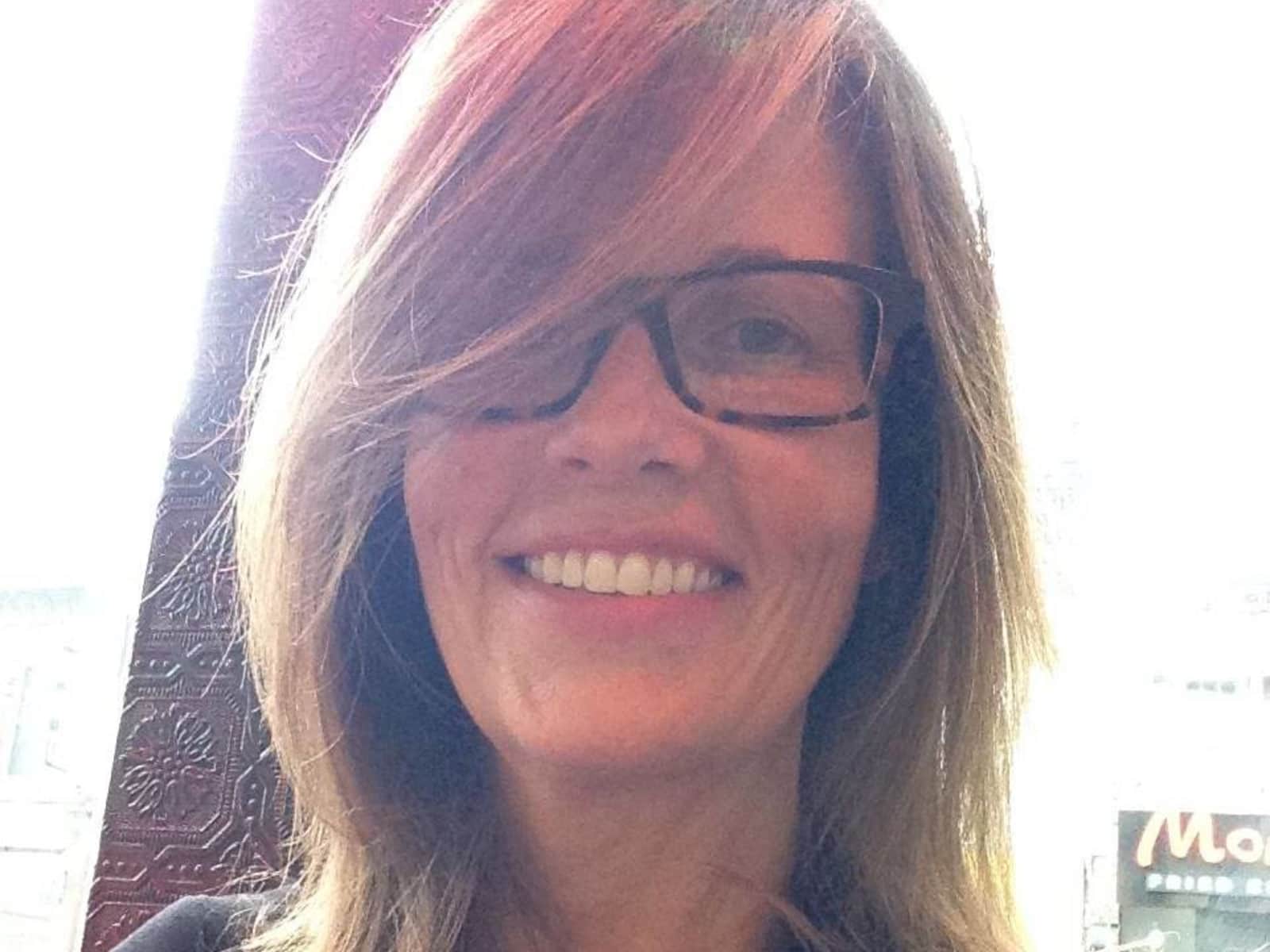 Teresa from Smithville, Ontario, Canada