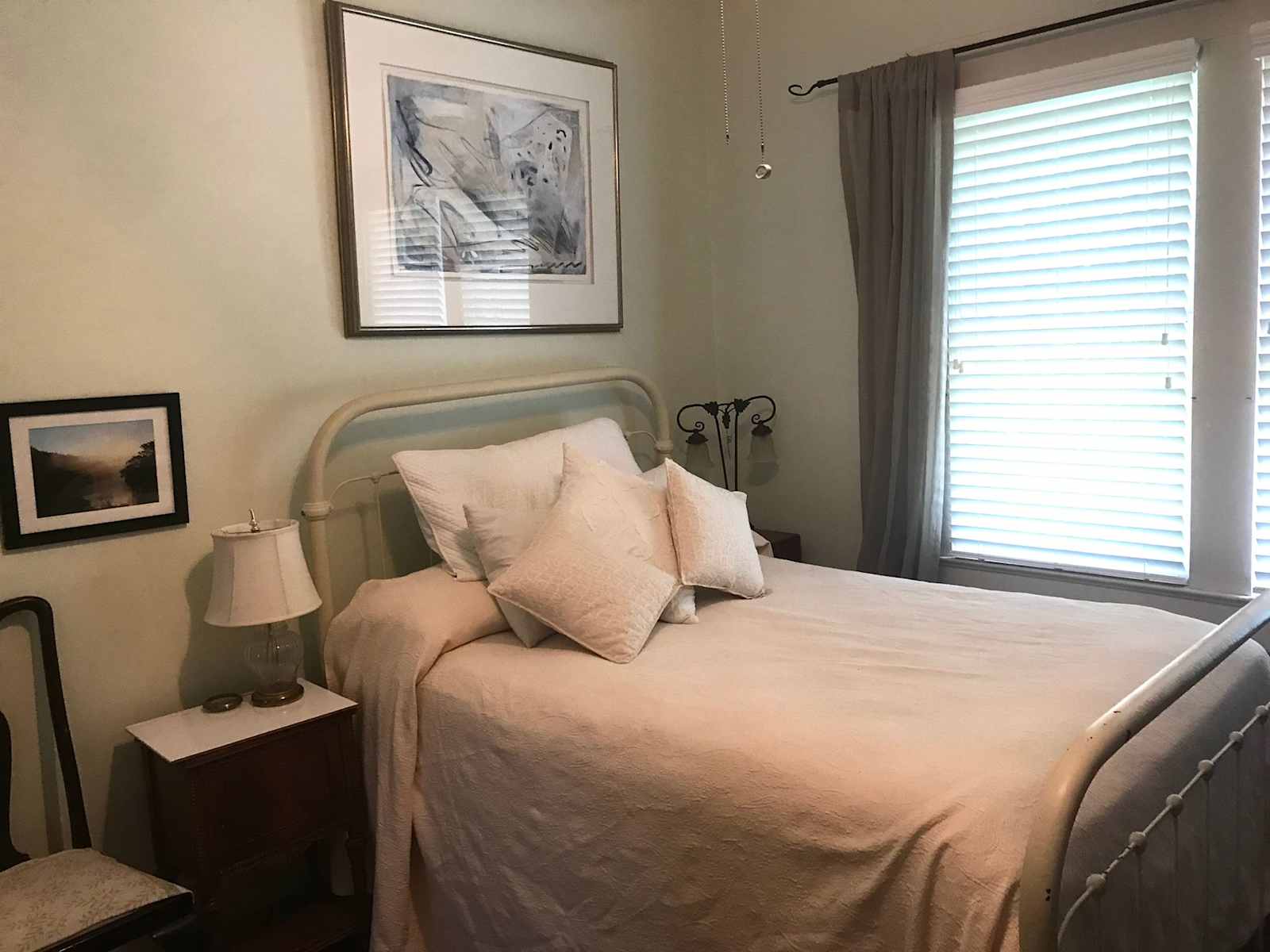 Housesitting assignment in Charlotte, North Carolina, United States