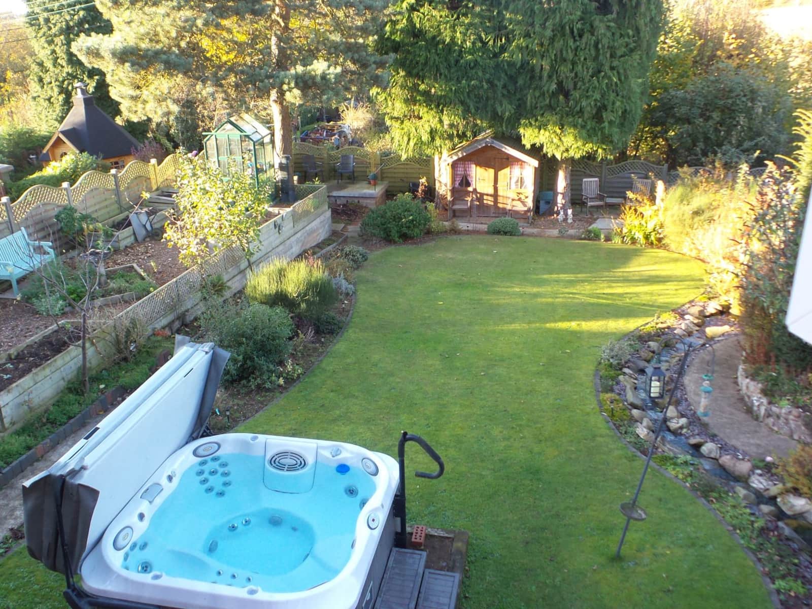 Housesitting assignment in Redditch, United Kingdom