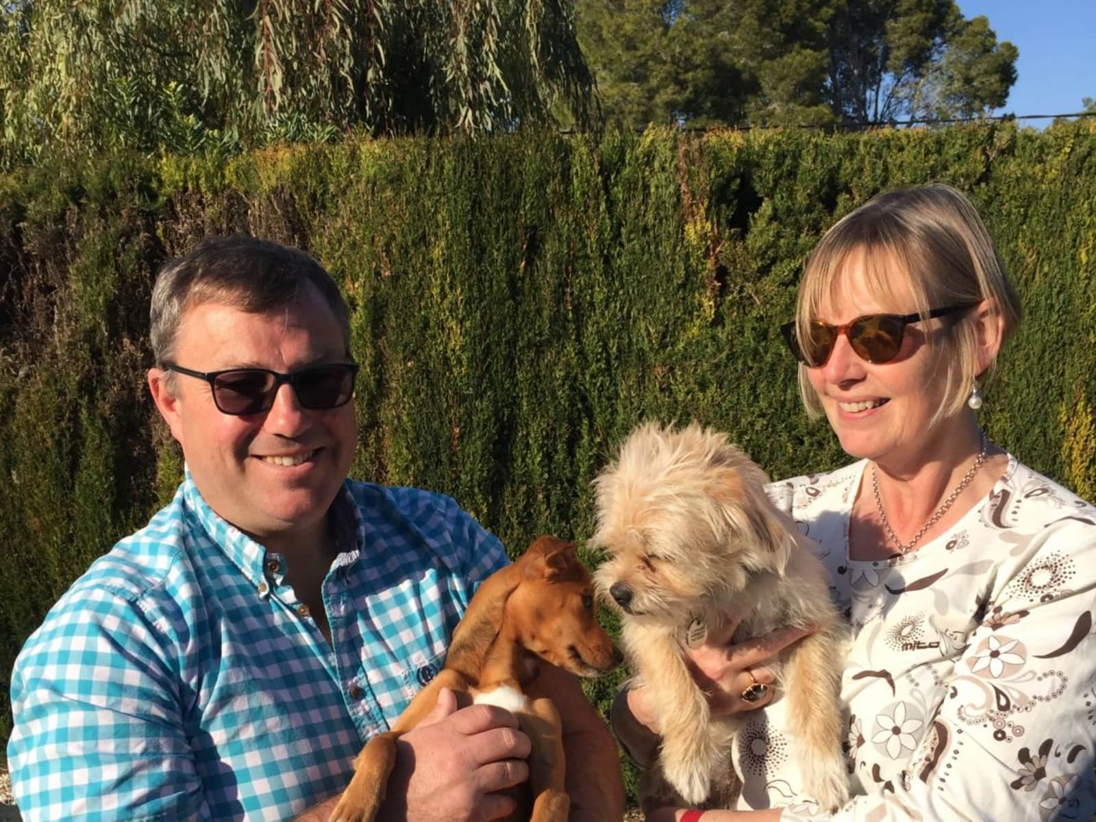 Heather & John from Fuente-Encarroz, Spain