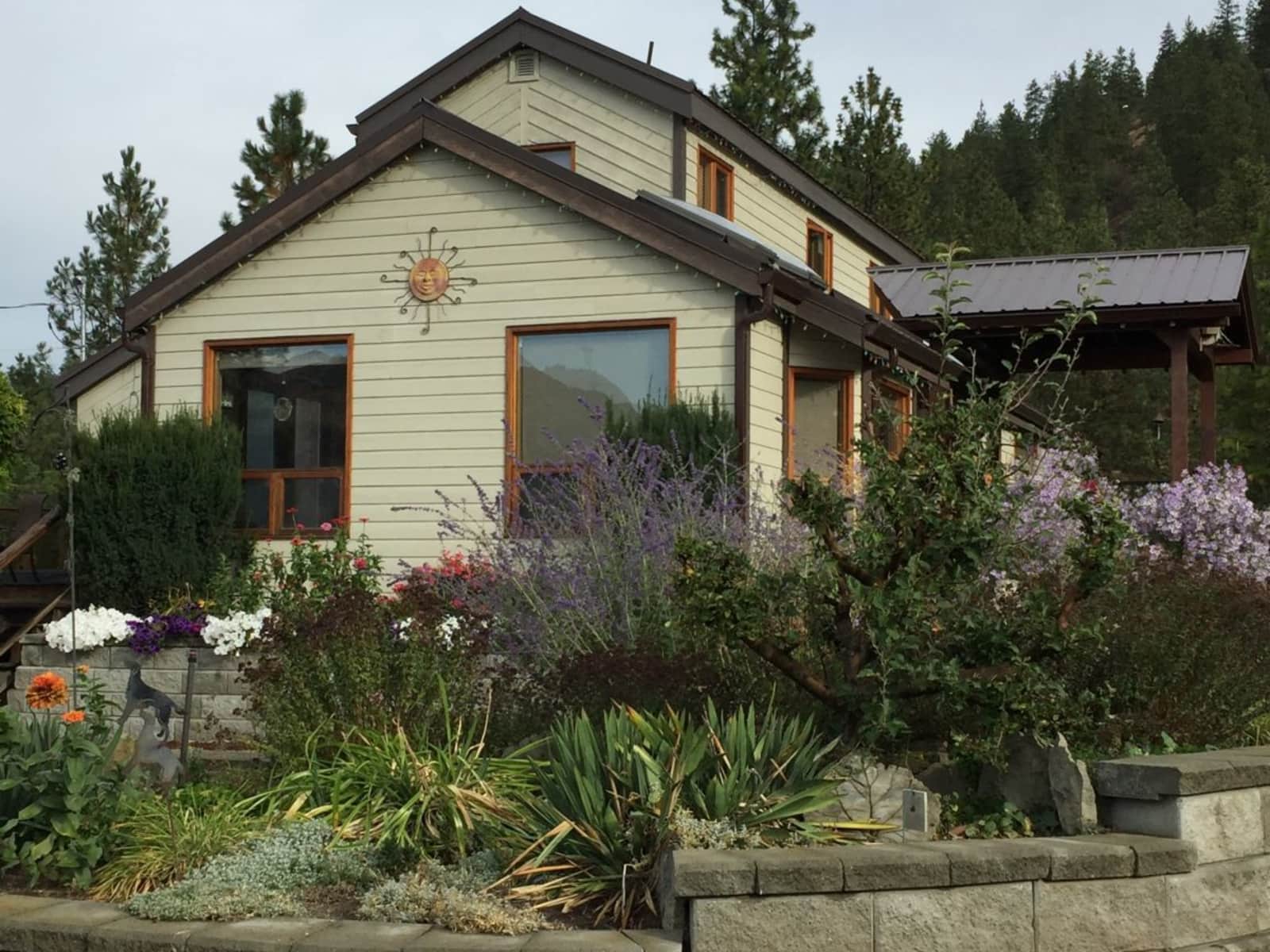 Housesitting assignment in Oliver, British Columbia, Canada