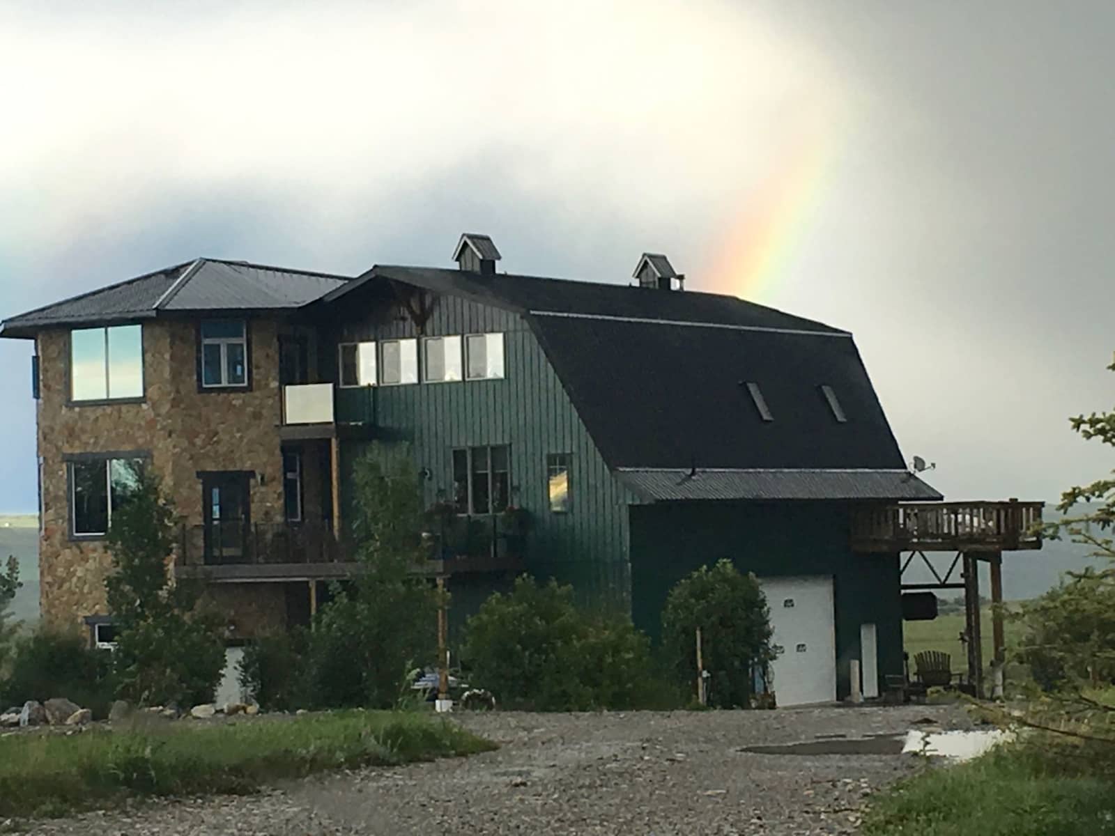 Housesitting assignment in Cochrane, Alberta, Canada