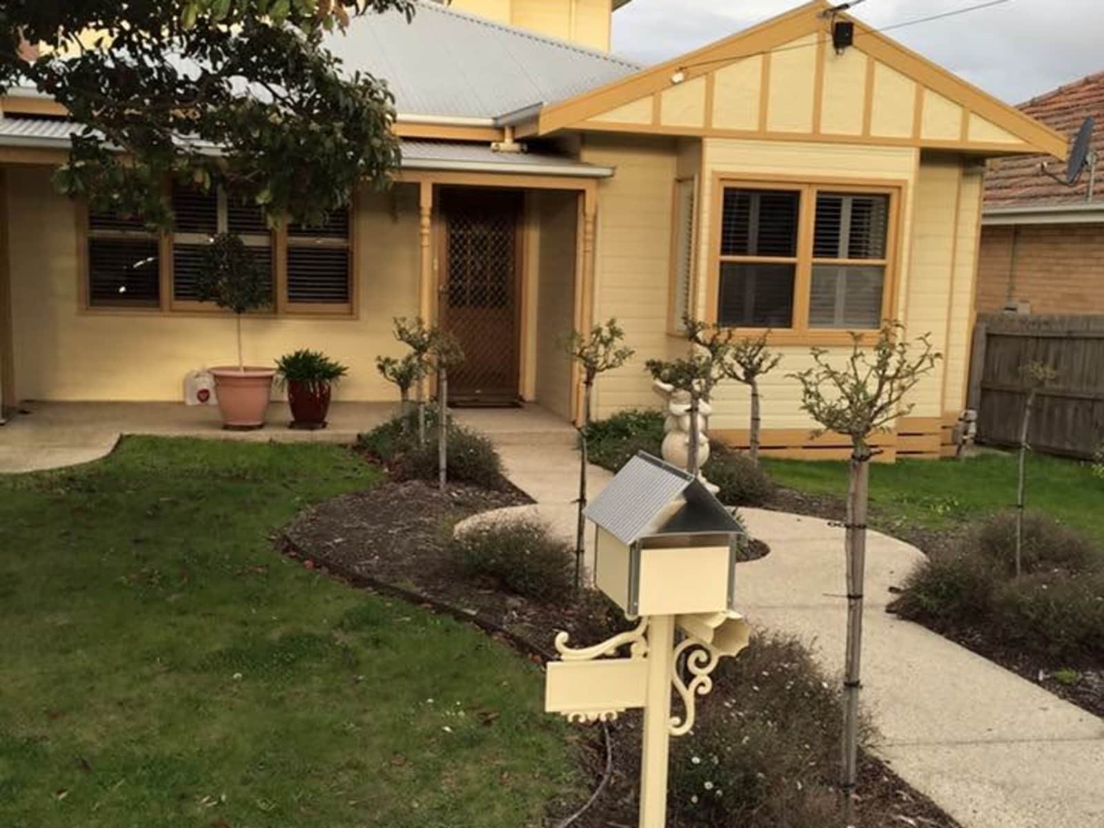 Housesitting assignment in Hamlyn Heights, Victoria, Australia