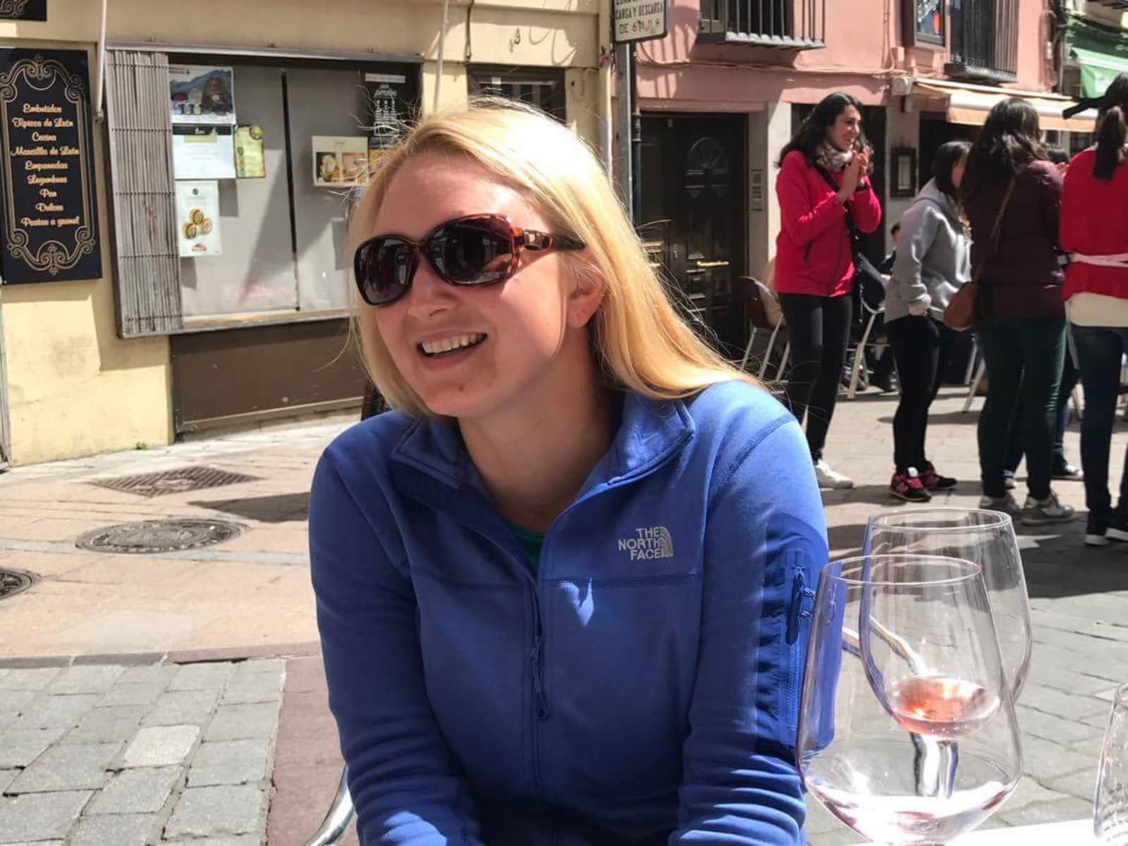 Sara from Rohnert Park, California, United States