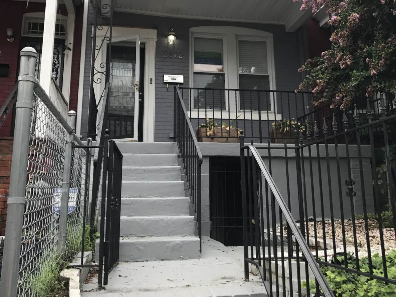 Housesitting assignment in Eckington, Washington, D.C., United States
