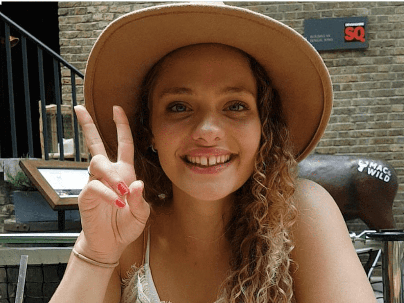Francesca from London, United Kingdom