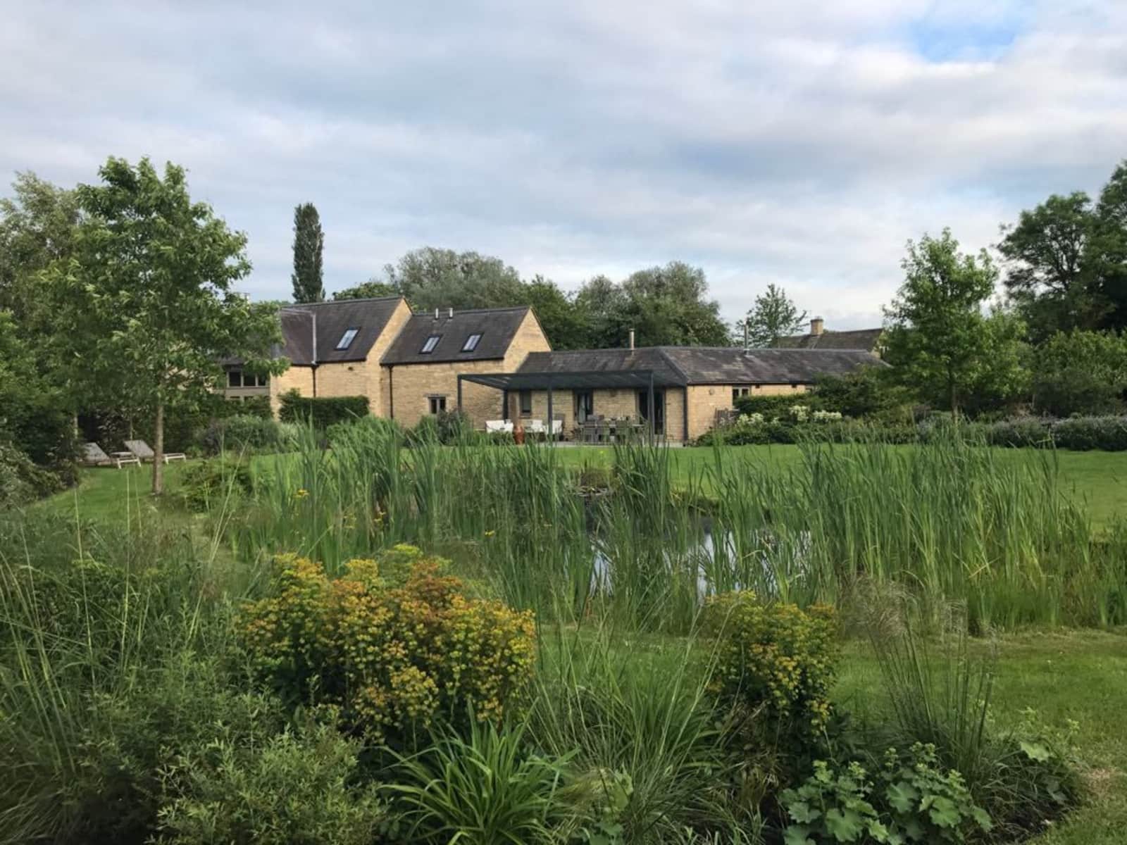 Housesitting assignment in Bampton, United Kingdom