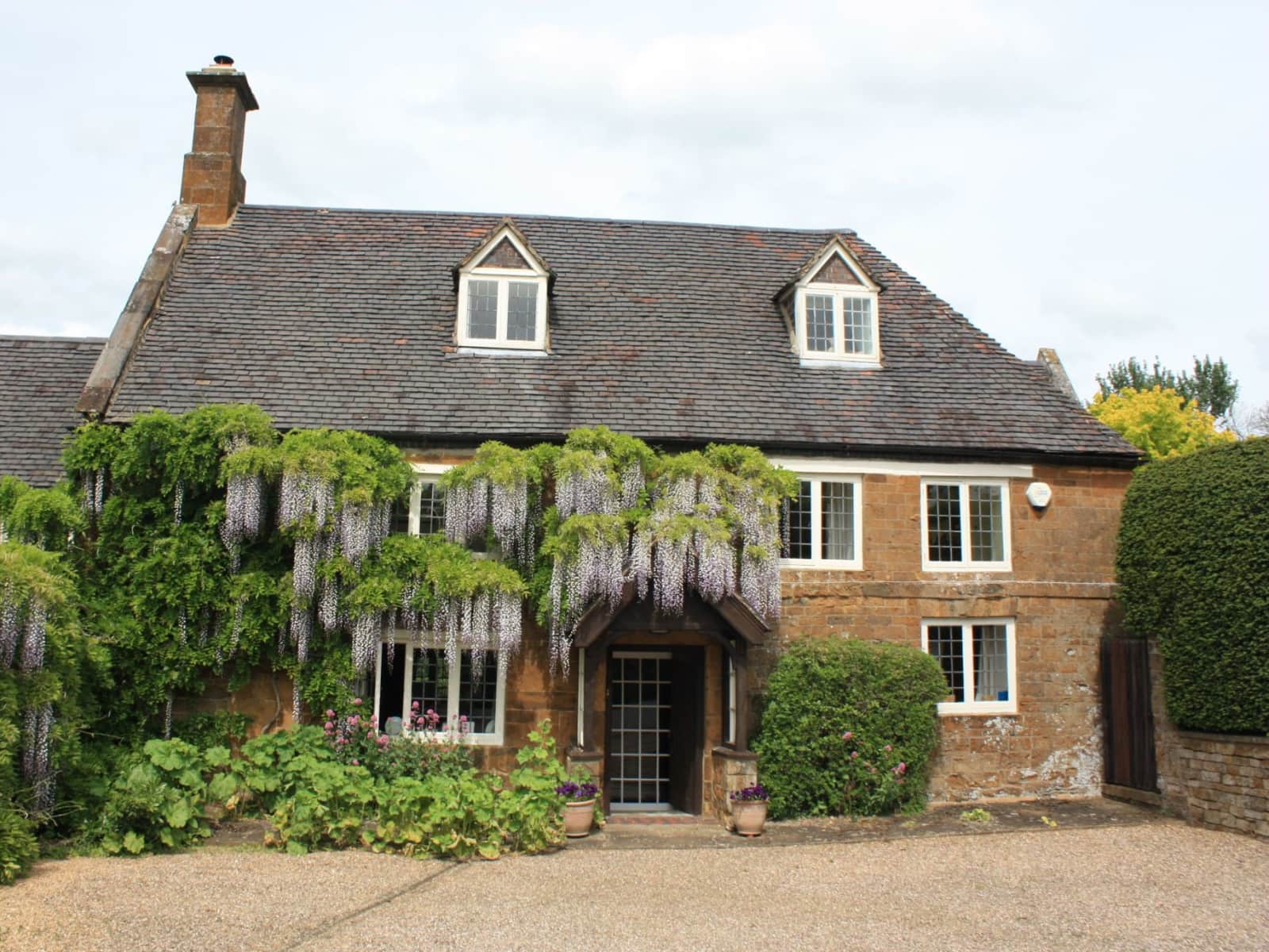 Housesitting assignment in Banbury, United Kingdom