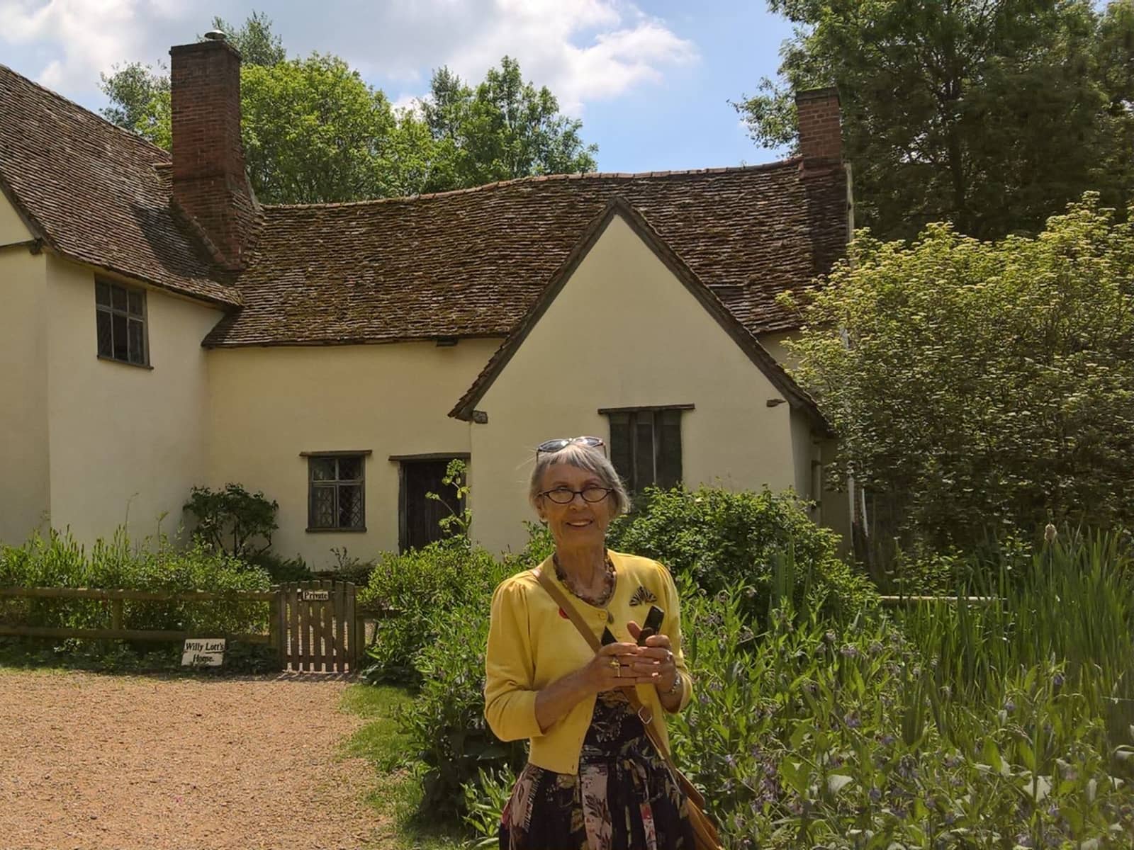 Maureen from Earls Barton, United Kingdom
