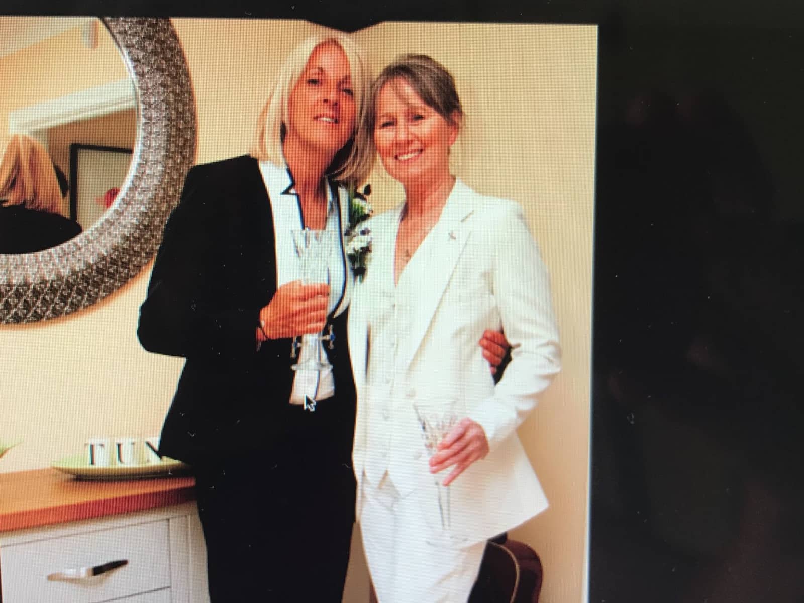 Una & Tina from Dublin, Ireland