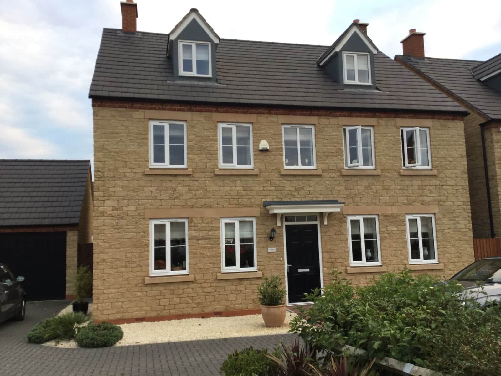 Housesitting assignment in Bicester, United Kingdom
