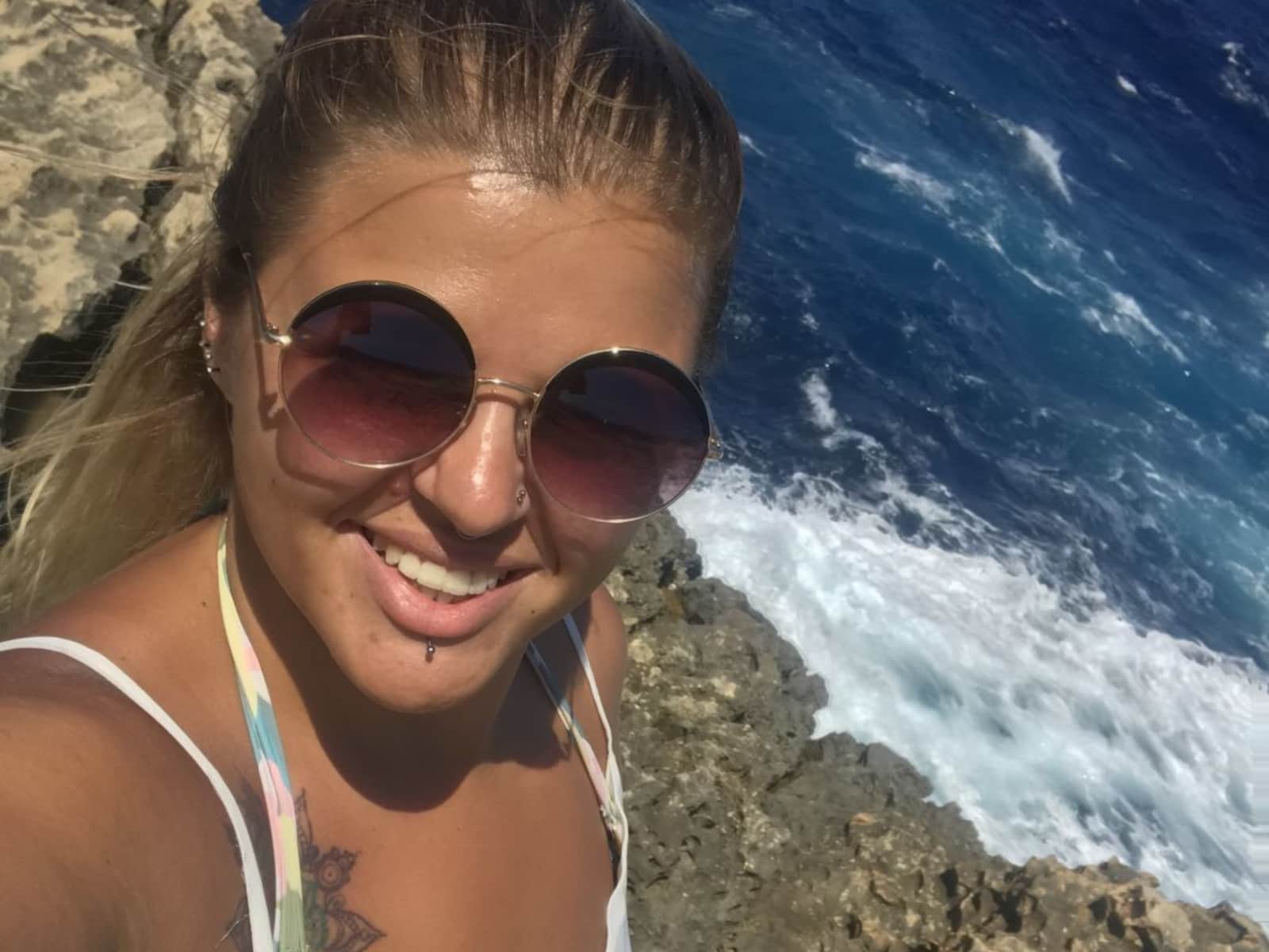 Lacey from London, United Kingdom