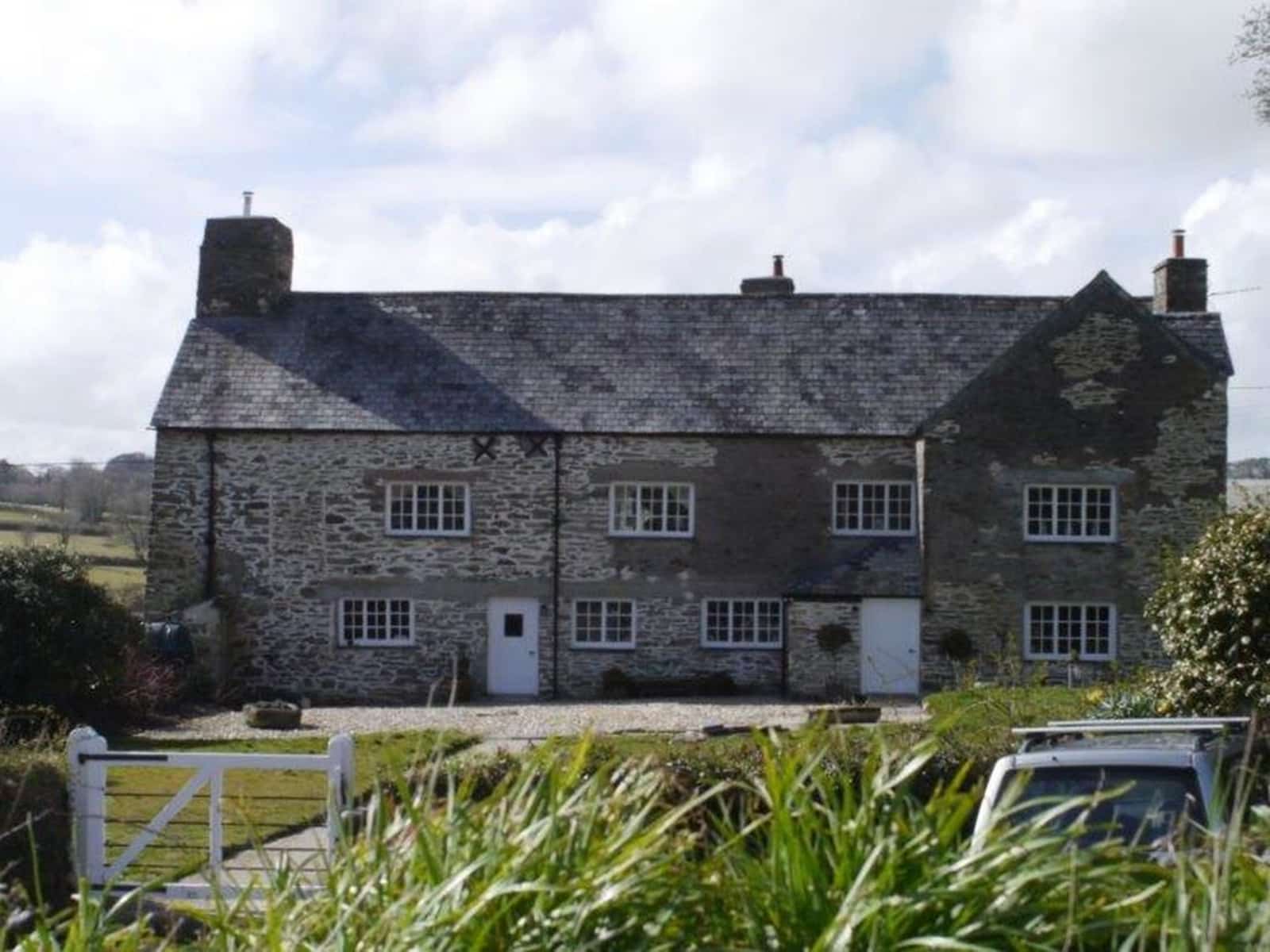 Housesitting assignment in Lostwithiel, United Kingdom