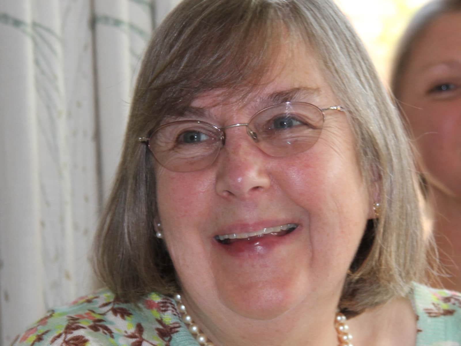 Carolyn from Leatherhead, United Kingdom