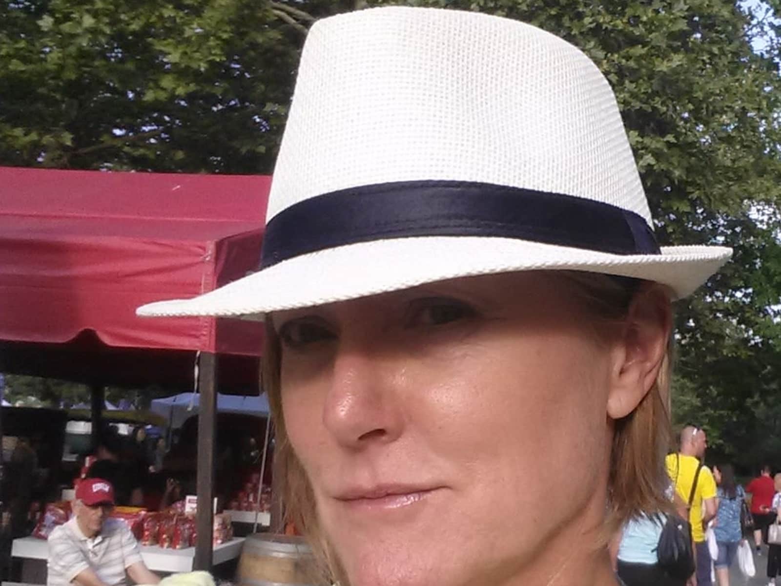 Shannon from Courtenay, British Columbia, Canada