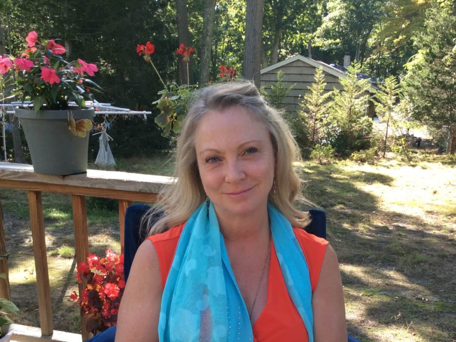 Mary from East Islip, New York, United States