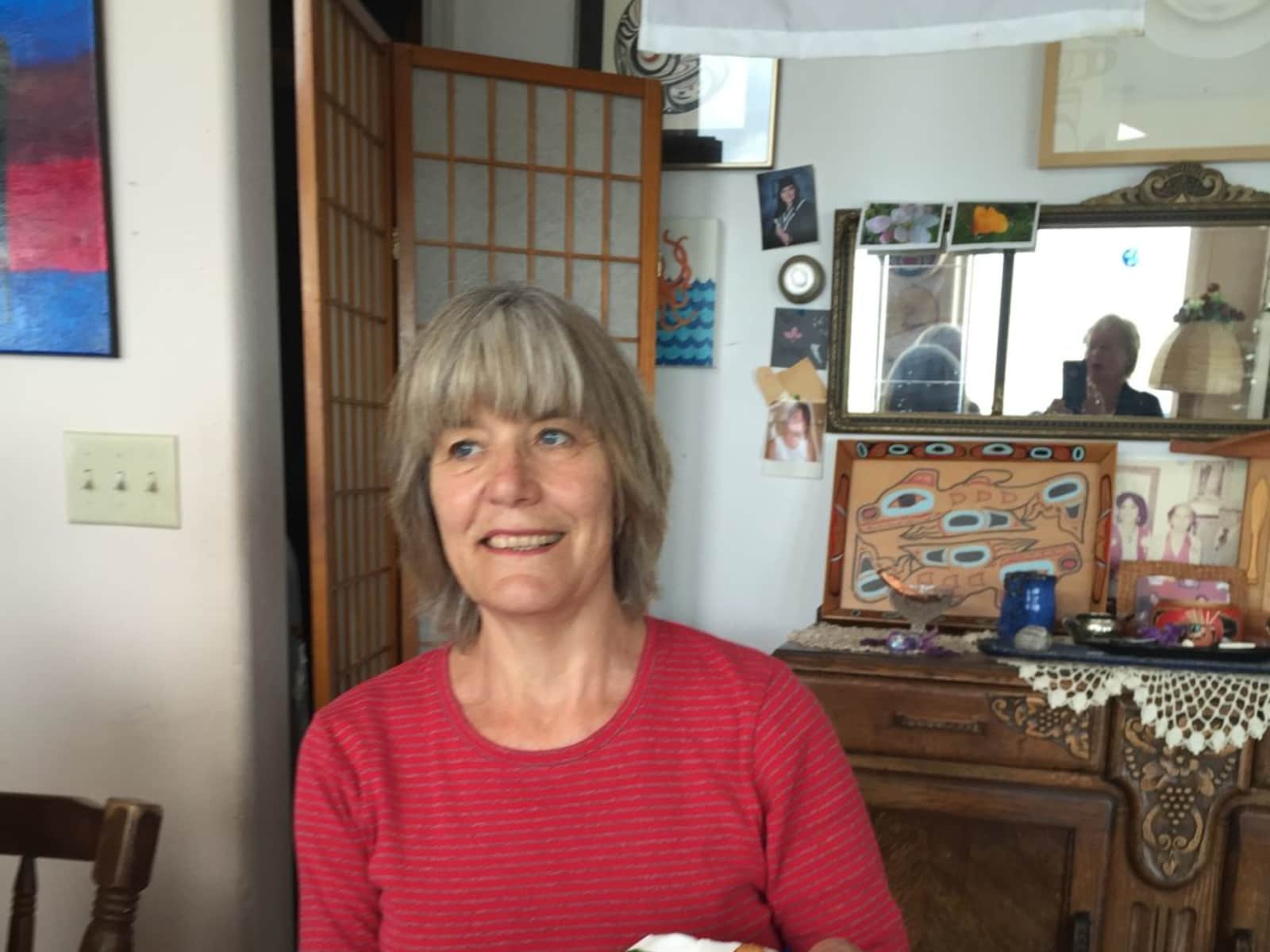 Vicki from Toronto, Ontario, Canada