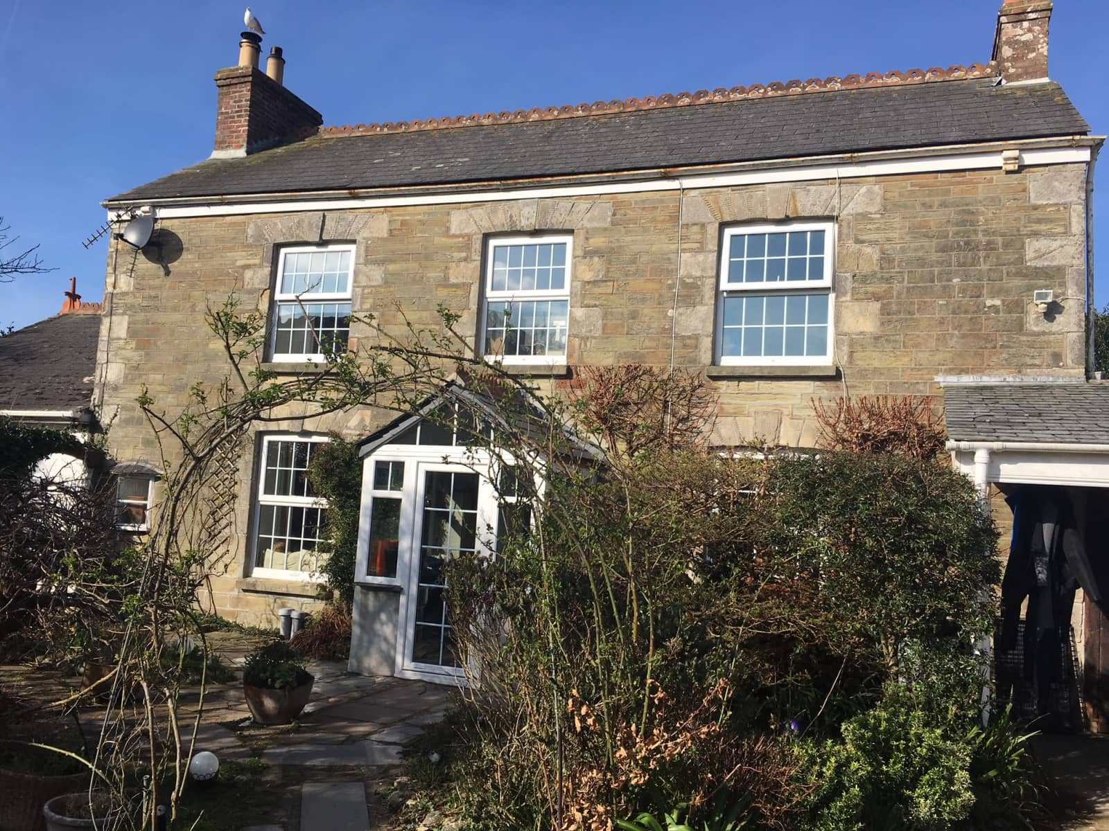 Housesitting assignment in Goonbell, United Kingdom