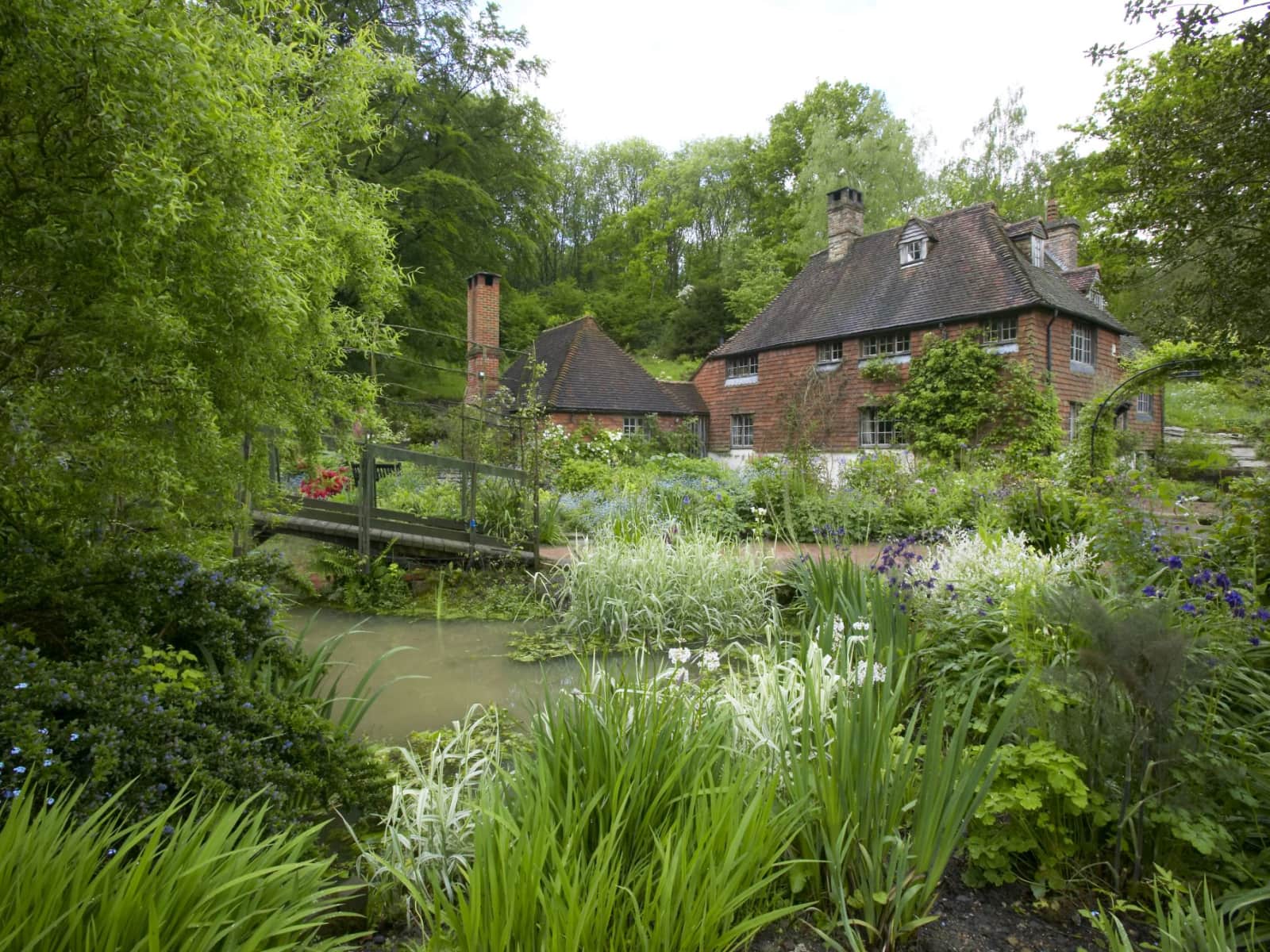 Housesitting assignment in Lindfield, United Kingdom