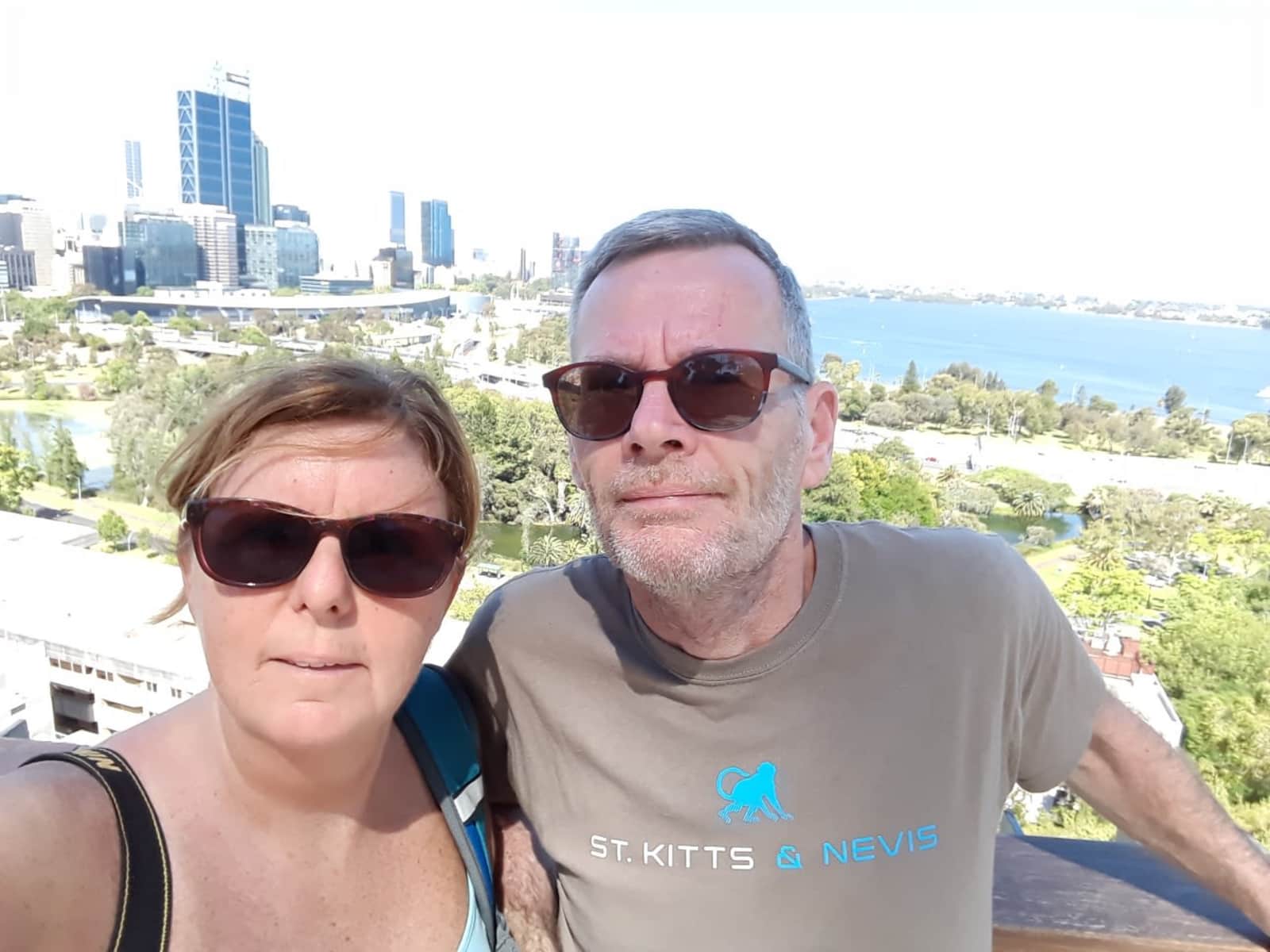 Fionnuala & Hugh from The Hague, Netherlands