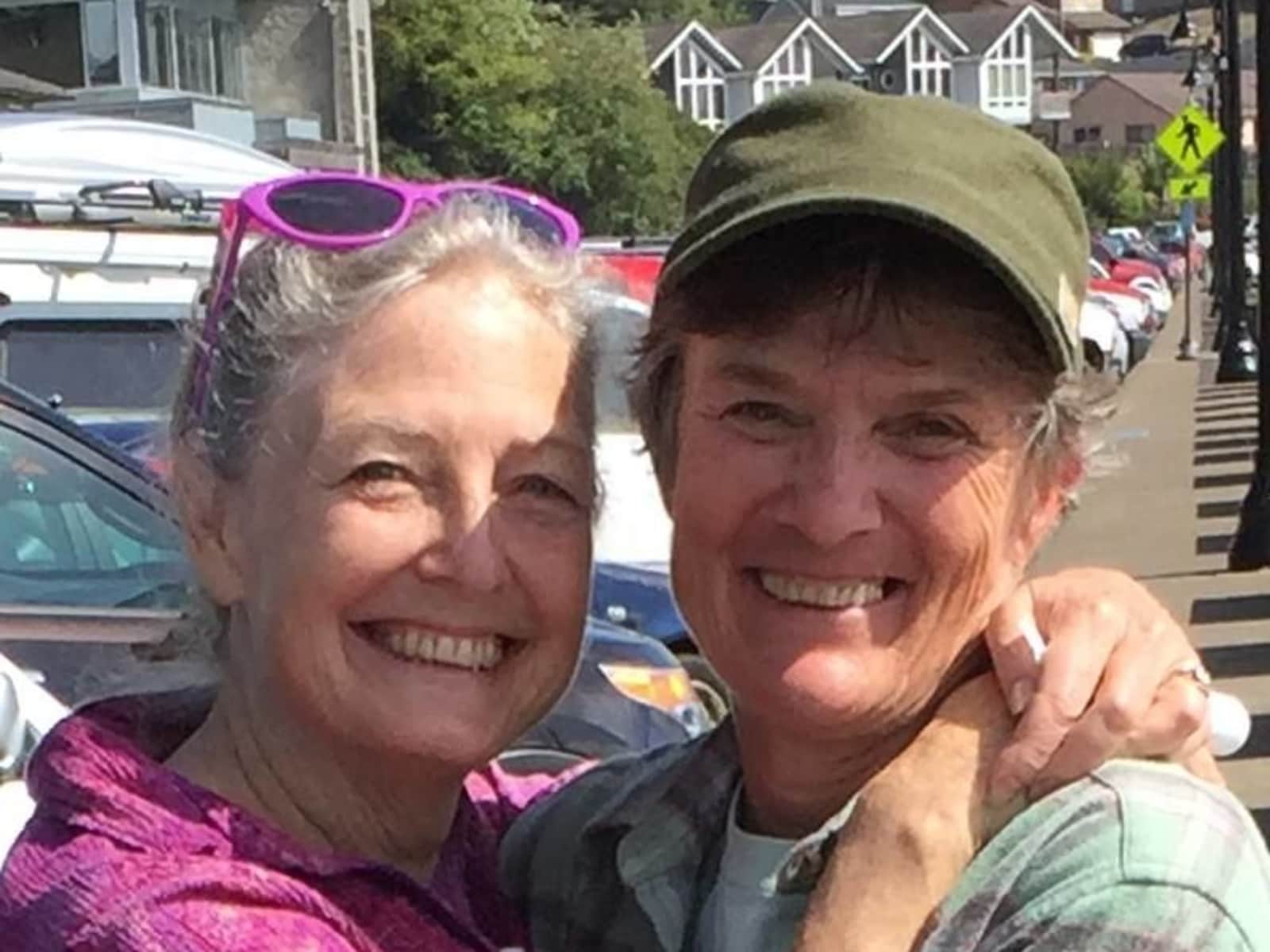 Akia & Irene from Newport, Oregon, United States