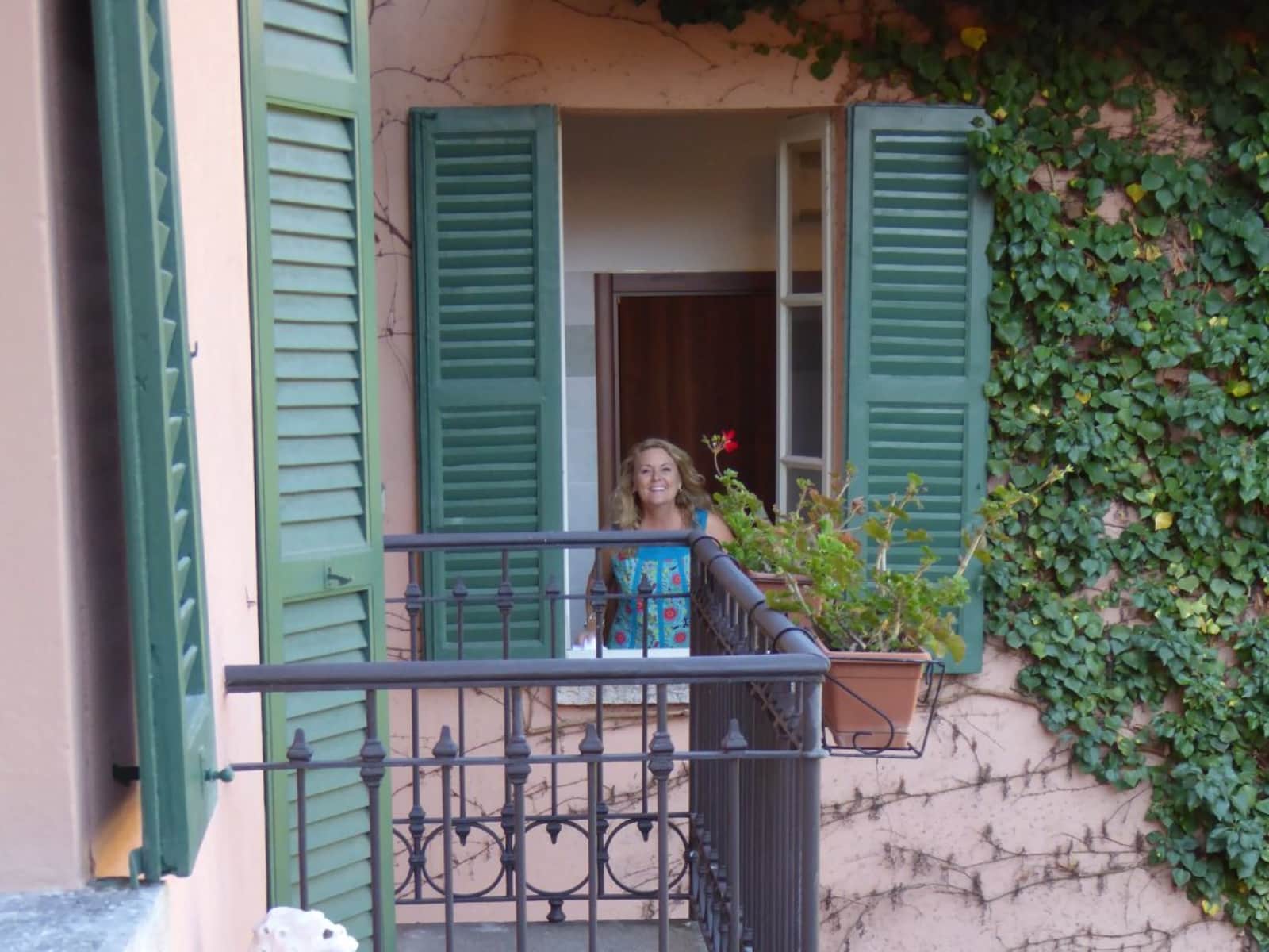 Gillian from Toulouse, France