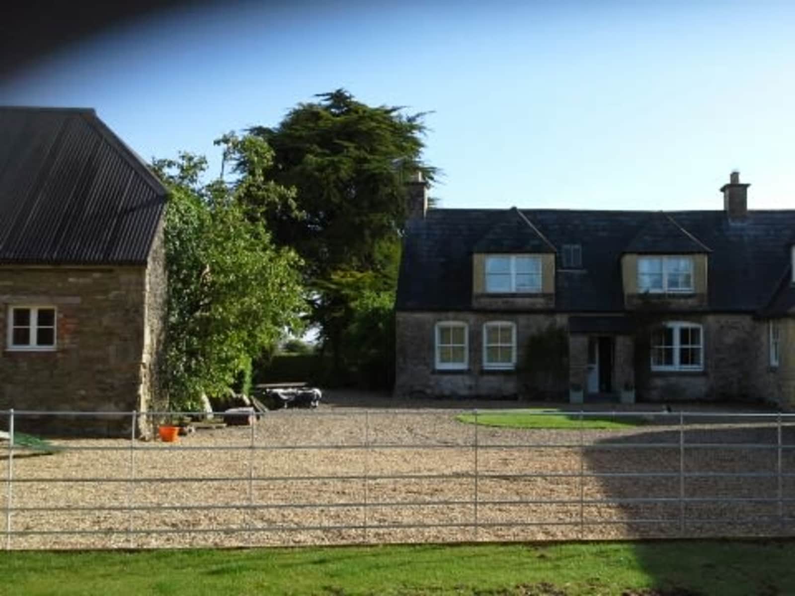 Housesitting assignment in Royal Wootton Bassett, United Kingdom
