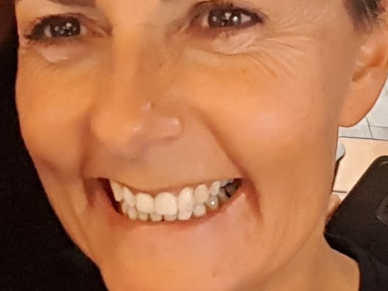 Melinda from Lisbon, Portugal