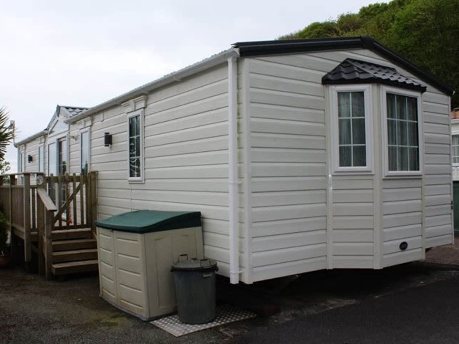 Housesitting assignment in Lydstep, United Kingdom