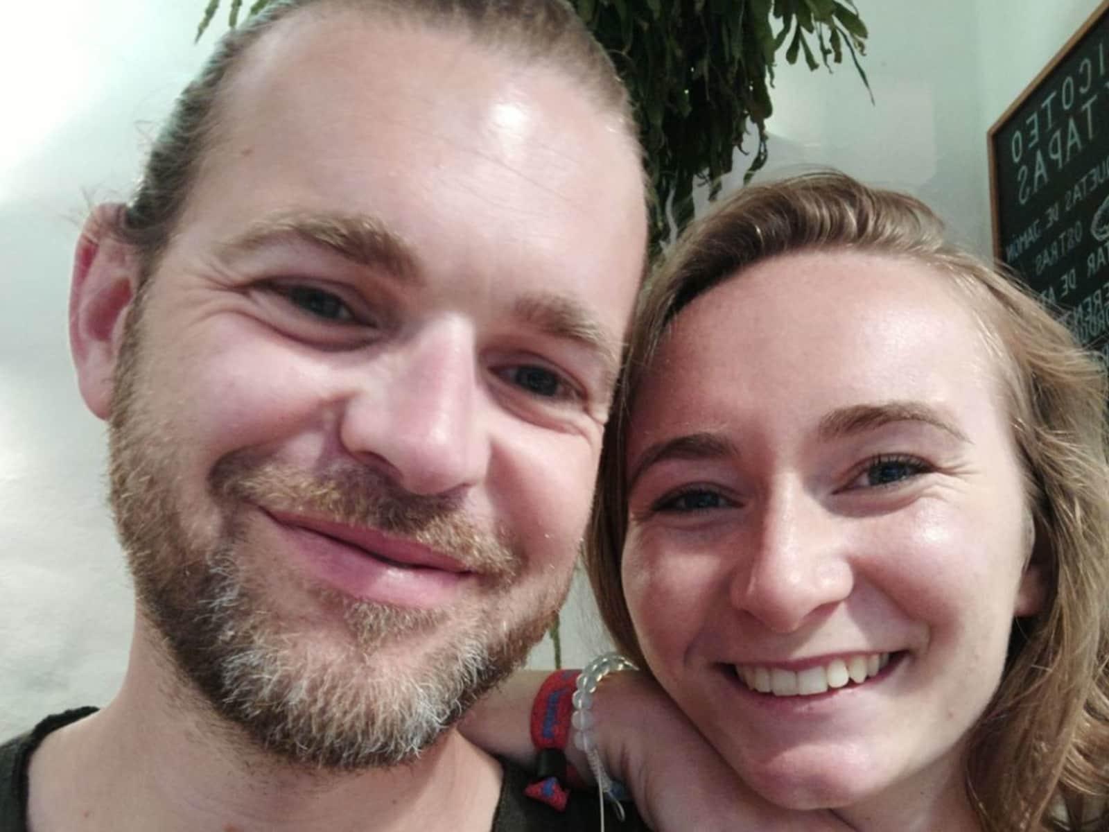 Oonagh & Ruud from Lodève, France