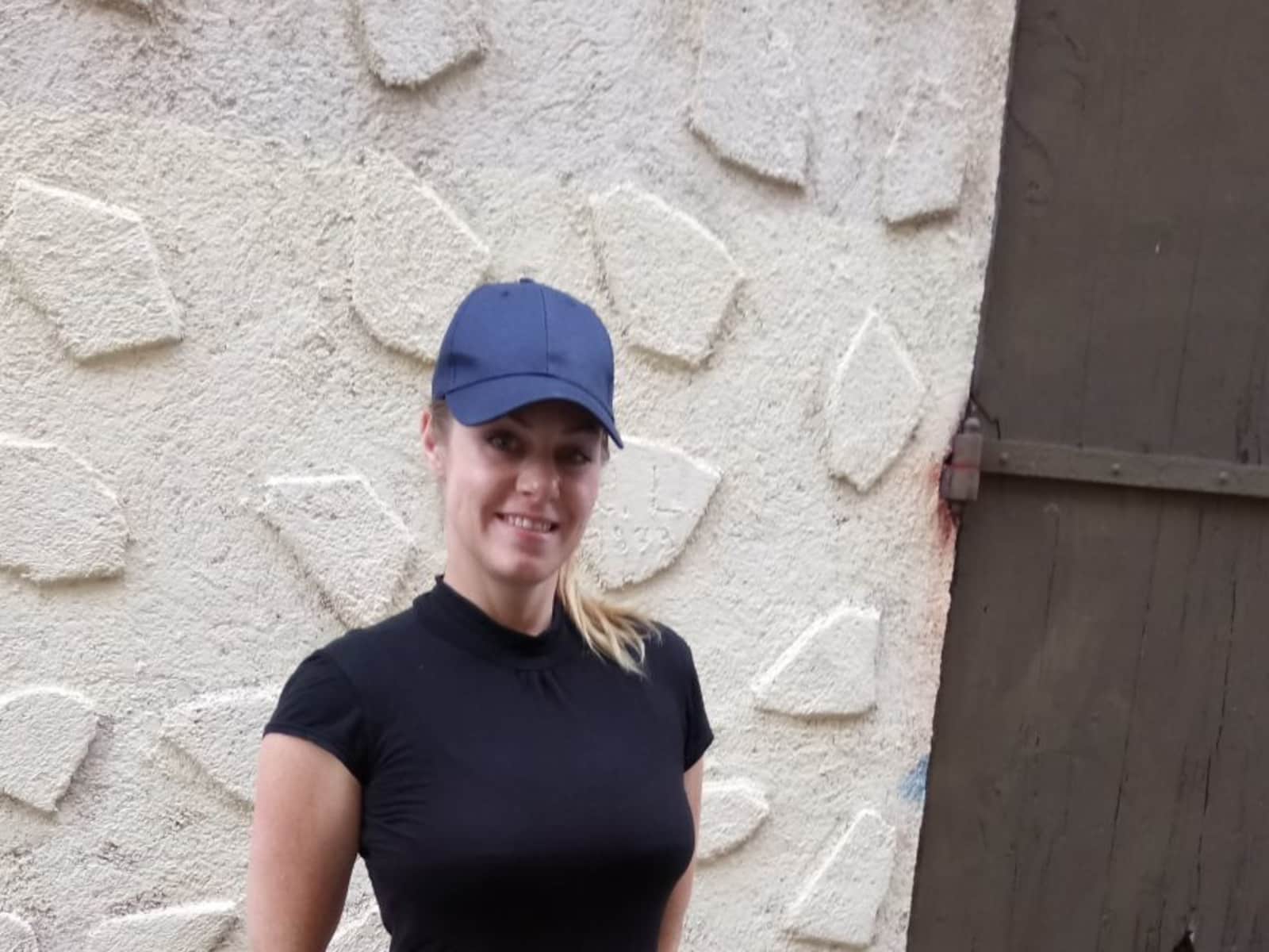 Jo-ann from Antibes, France