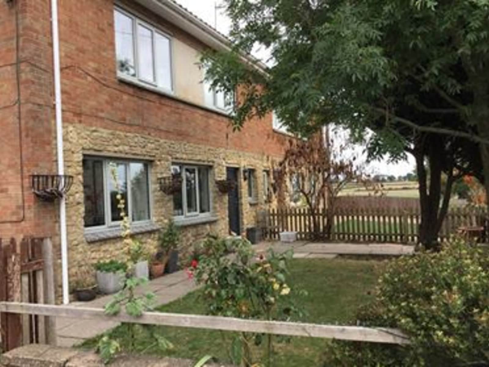 Housesitting assignment in Northampton, United Kingdom