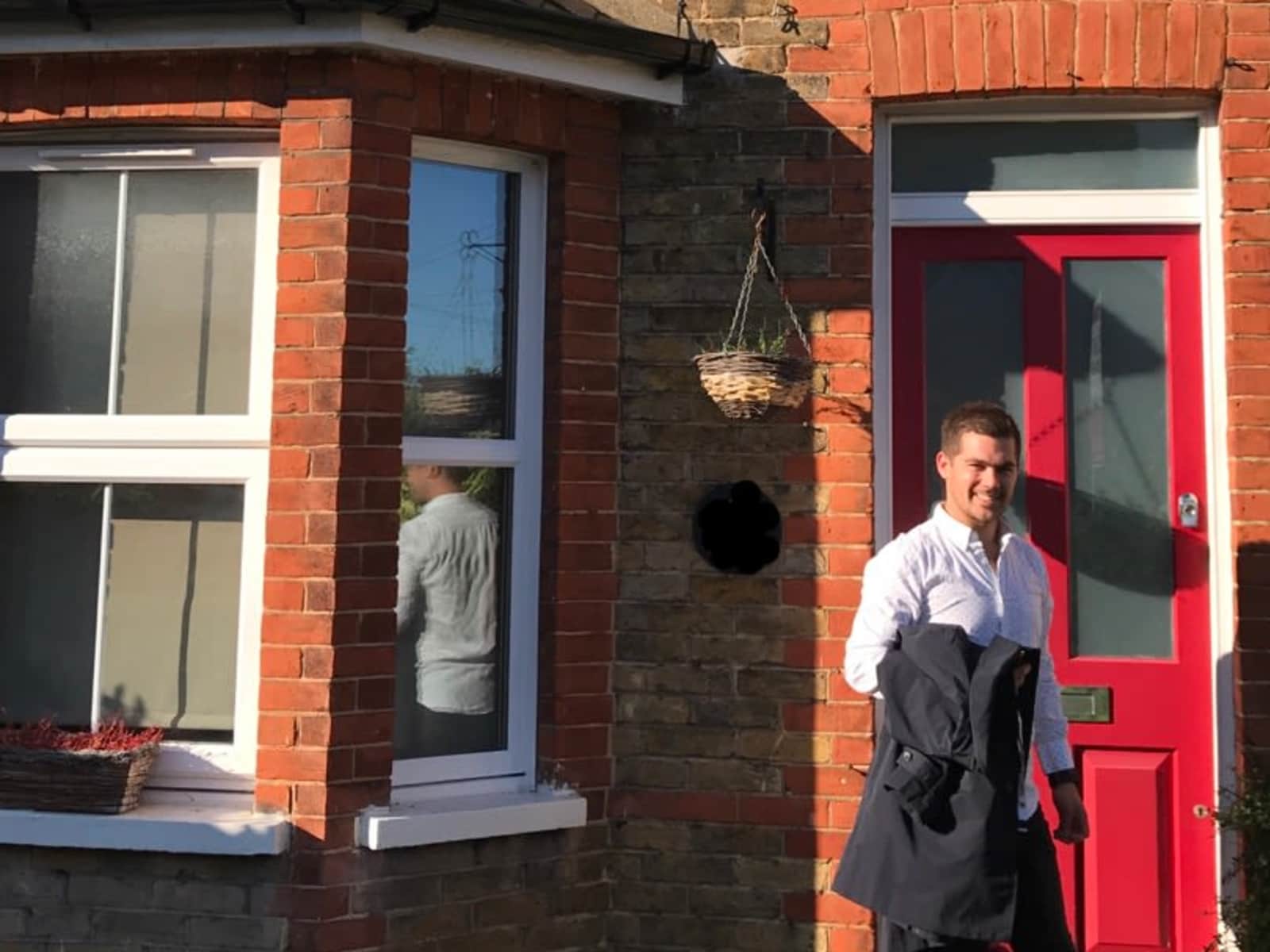 Housesitting assignment in Ewell, United Kingdom