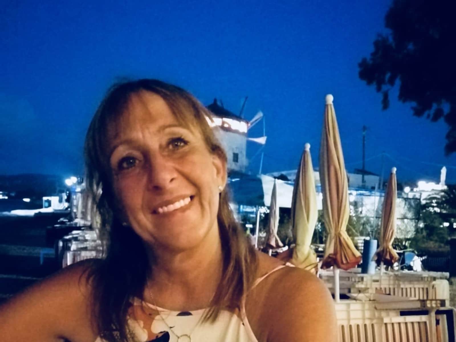 Amanda from Penarth, United Kingdom