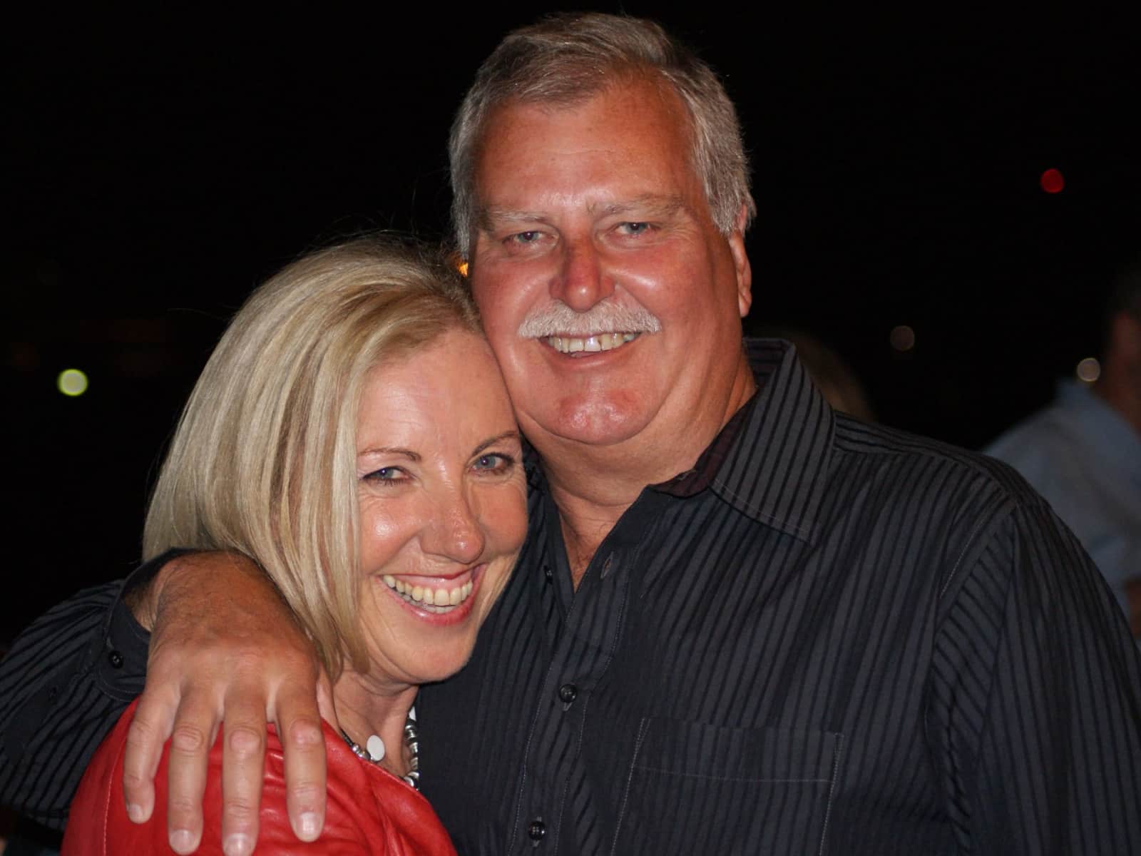 Lynda & pete from Rosemount, Queensland, Australia