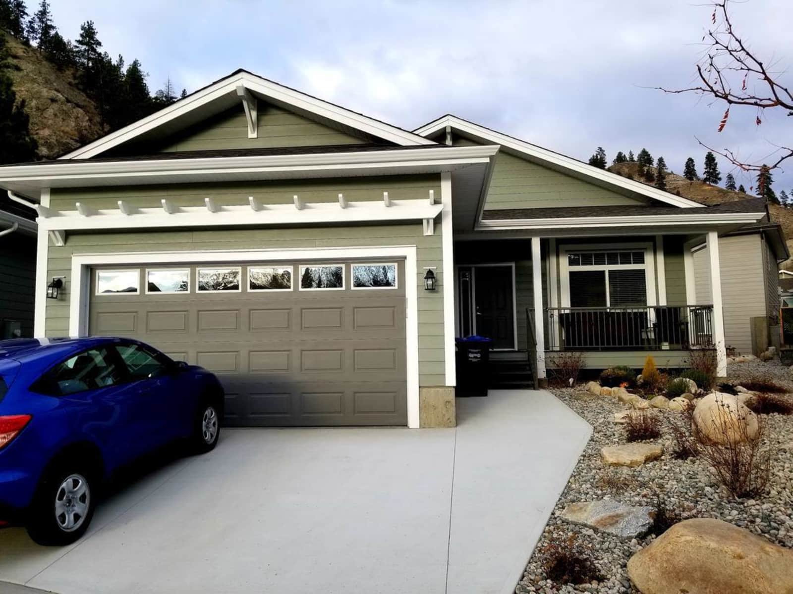 Housesitting assignment in Penticton, British Columbia, Canada