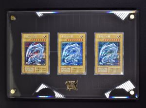 遊戯王　海馬セット　青眼の白龍(シクブル)×3枚セット　ディスプレイ付き