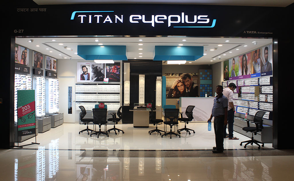 Titan eyewear 2025 near me