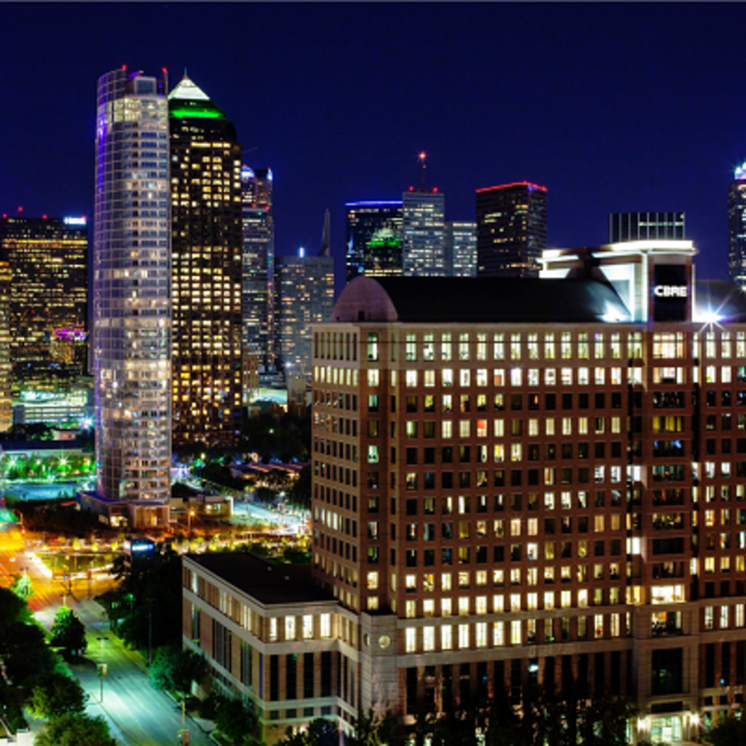 <p class="text-size-header-32"><span class="paragraph-header"><strong>WELCOME TO 2100 MCKINNEY</strong></span></p> at 2100 McKinney Avenue