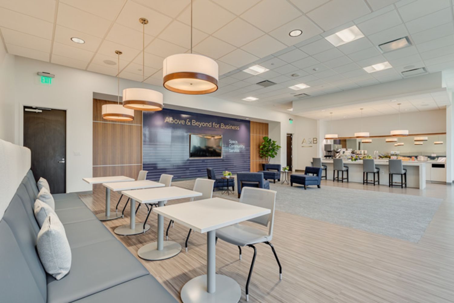 <h2><span class="text-size-header-32"><strong>MEET REAL CAPITAL SOLUTIONS</strong></span></h2> at Tower at Park Lane - 8750 North Central Expressway